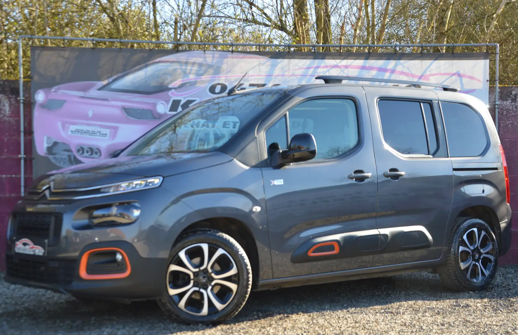 Citroen Berlingo 1.2 PureTech M Shine XTR NAV CAM CLIM 58.547KM Gris - 1