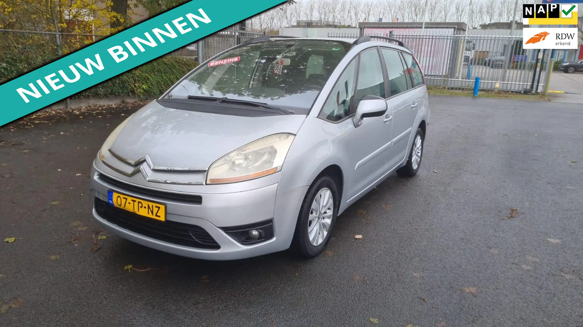 Citroen Grand C4 Picasso 1.8-16V Business 7p. Grijs - 1