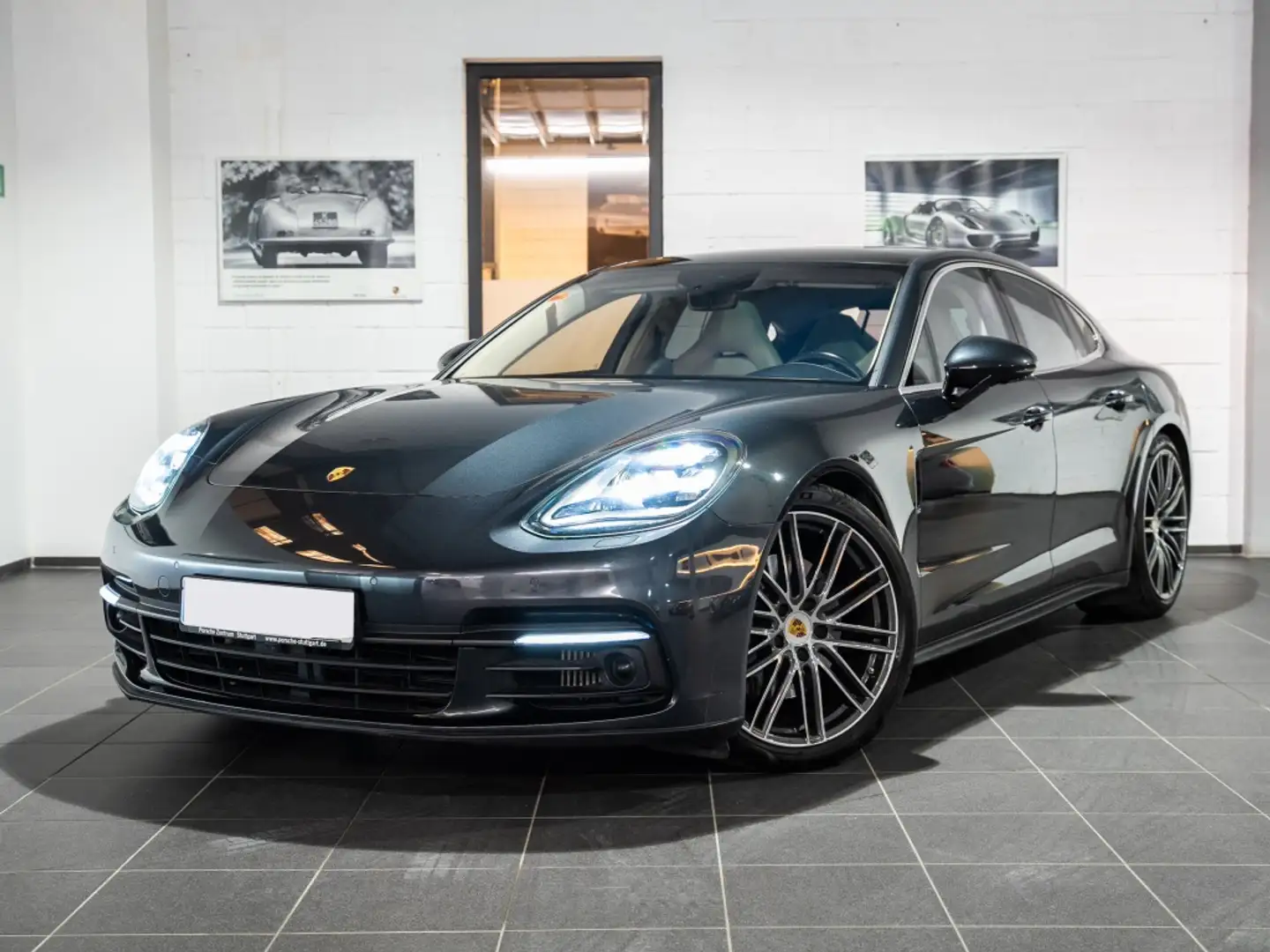 Porsche Panamera 4S Aut. Gris - 2