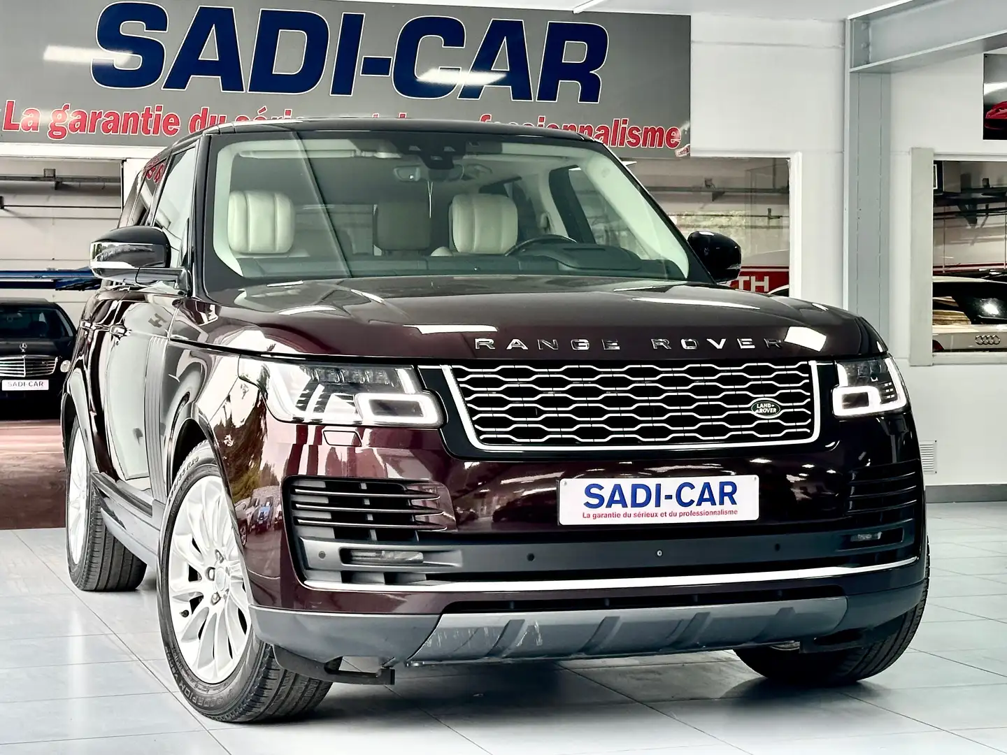 Land Rover Range Rover 4.4 SDV8 340cv - Vogue (FACE-LIFT) Roşu - 1