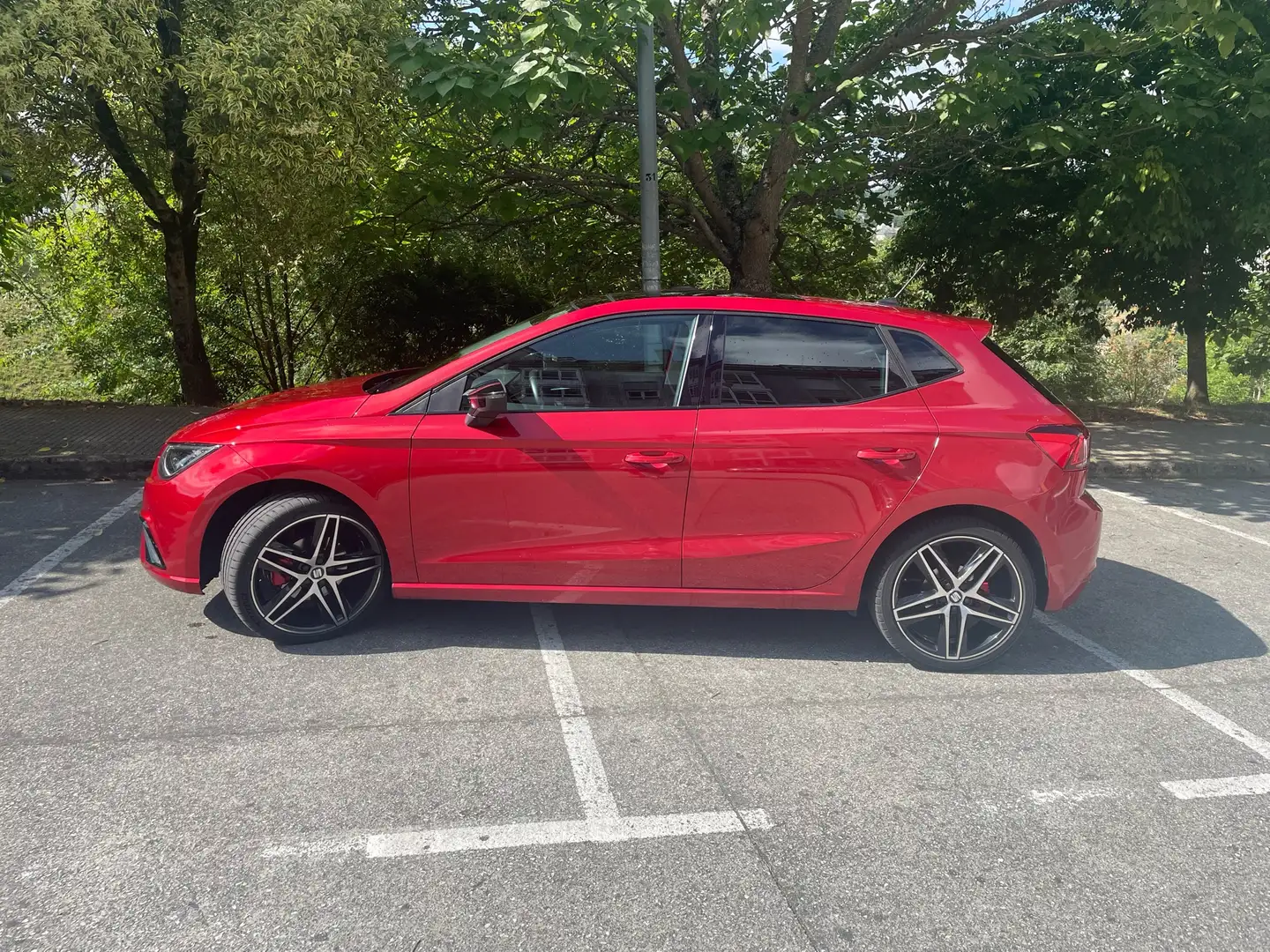 SEAT Ibiza 1.0 TSI S&S FR DSG7 115 Rojo - 1