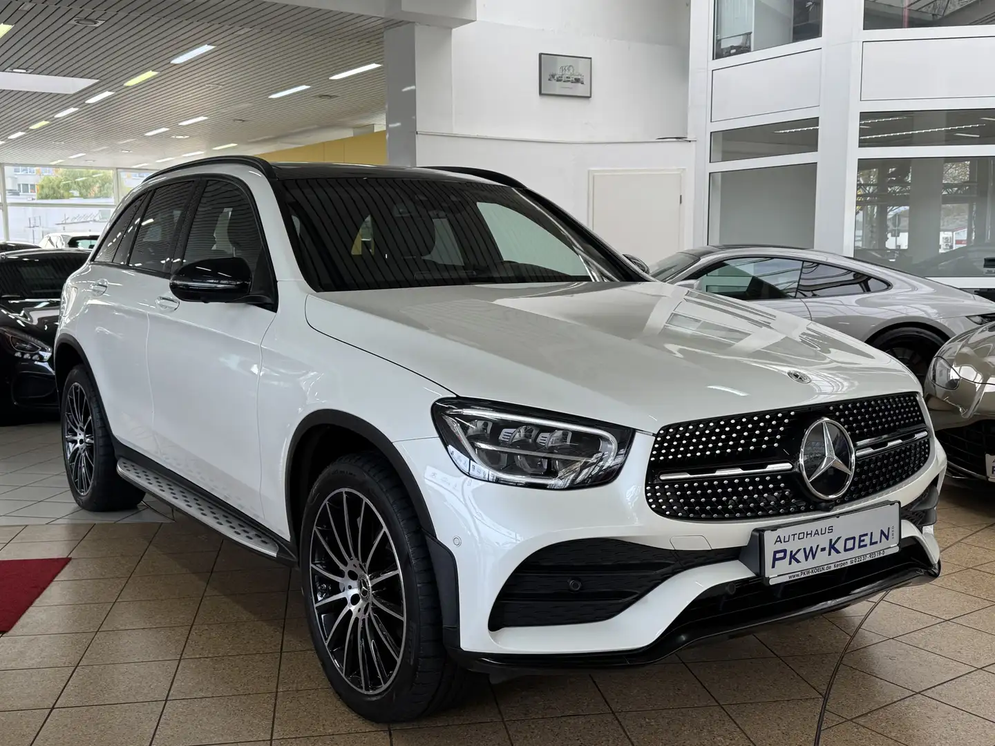Mercedes-Benz GLC 300 de 4M AMG-LiNE *PANO*DiSTRO*HuD*KEY GO* Blanc - 2