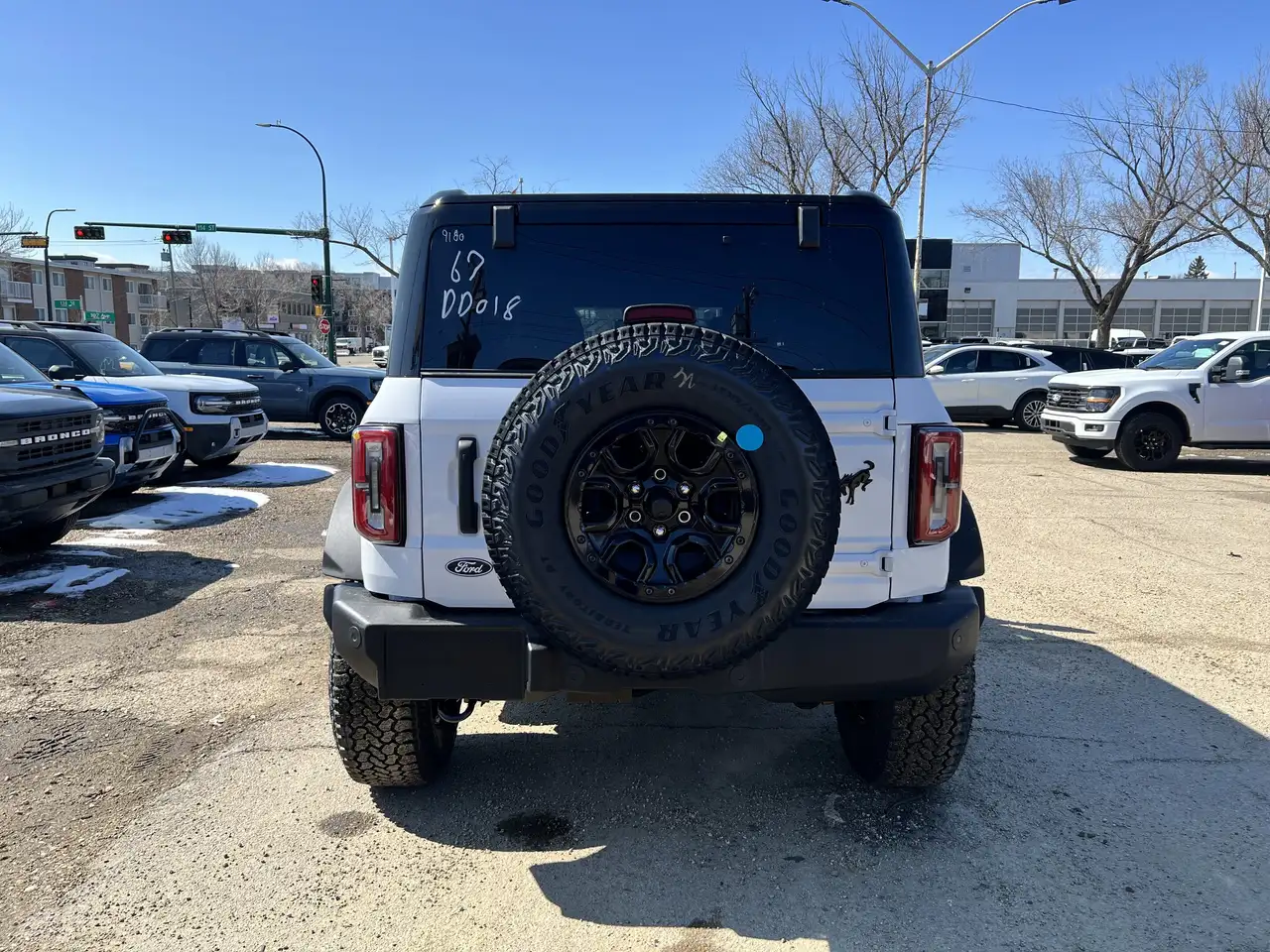 Ford Bronco снимка Ford Bronco
