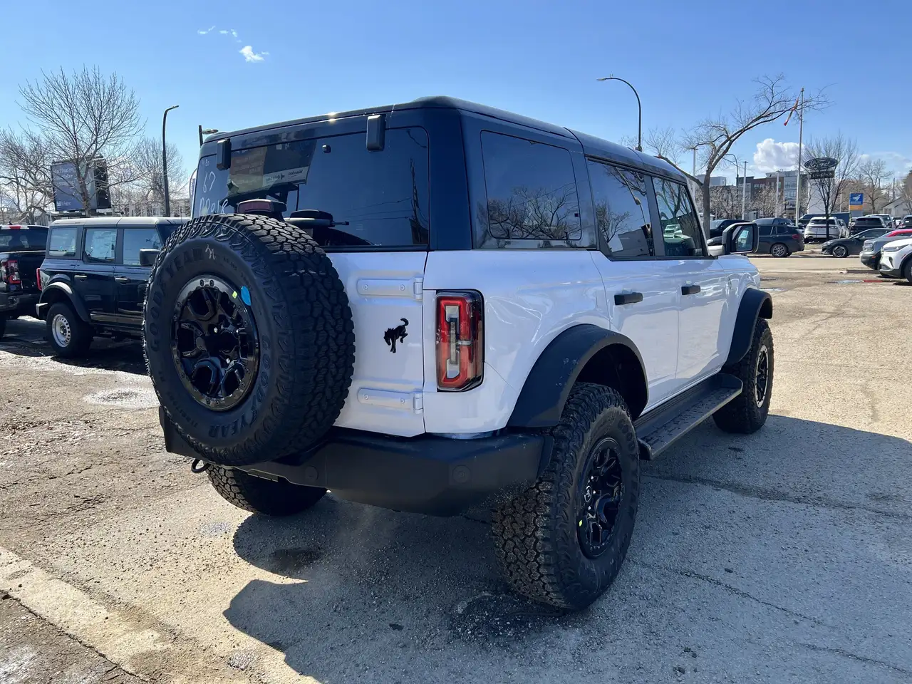 Ford Bronco снимка Ford Bronco