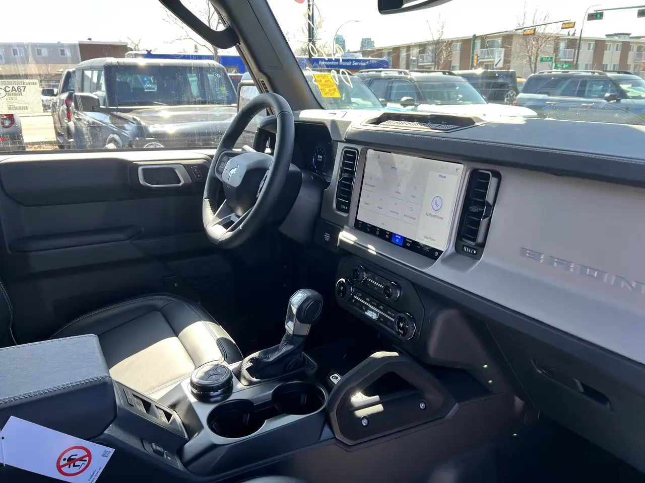 Ford Bronco снимка Ford Bronco