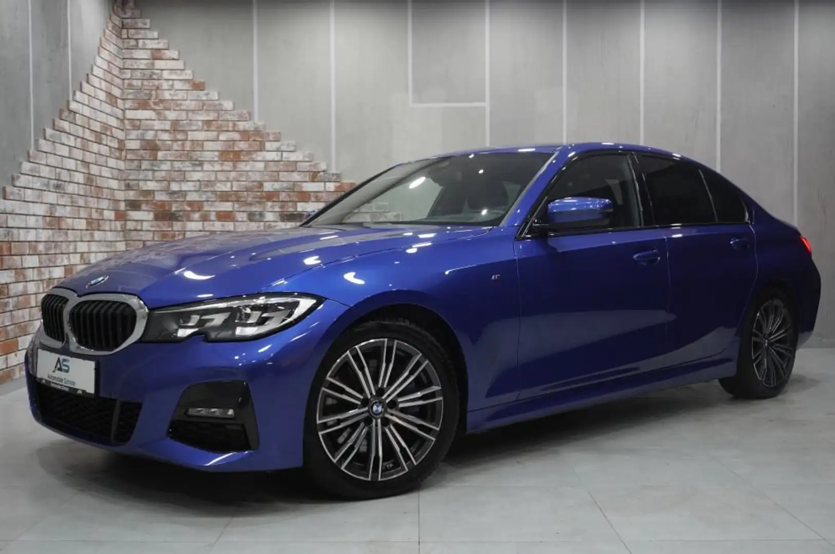 BMW 330 i xDrive M-Sport Sport-Aut 360Kam/HUD/Harman Blau - 1