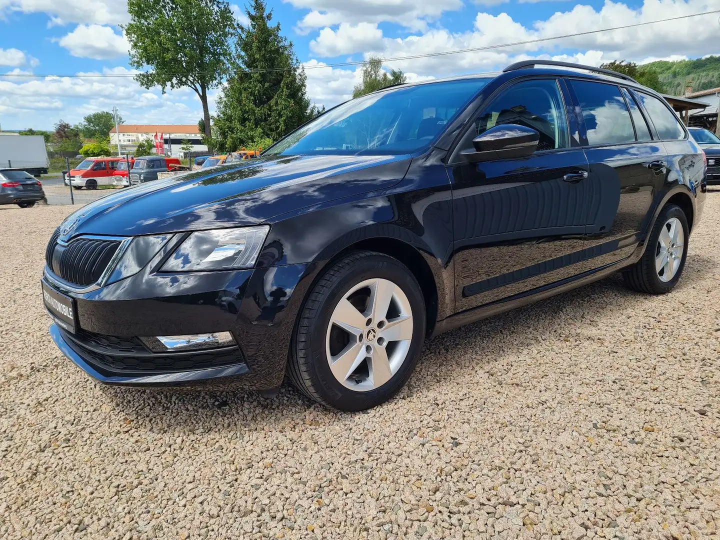 Skoda Octavia Combi Tour Noir - 1