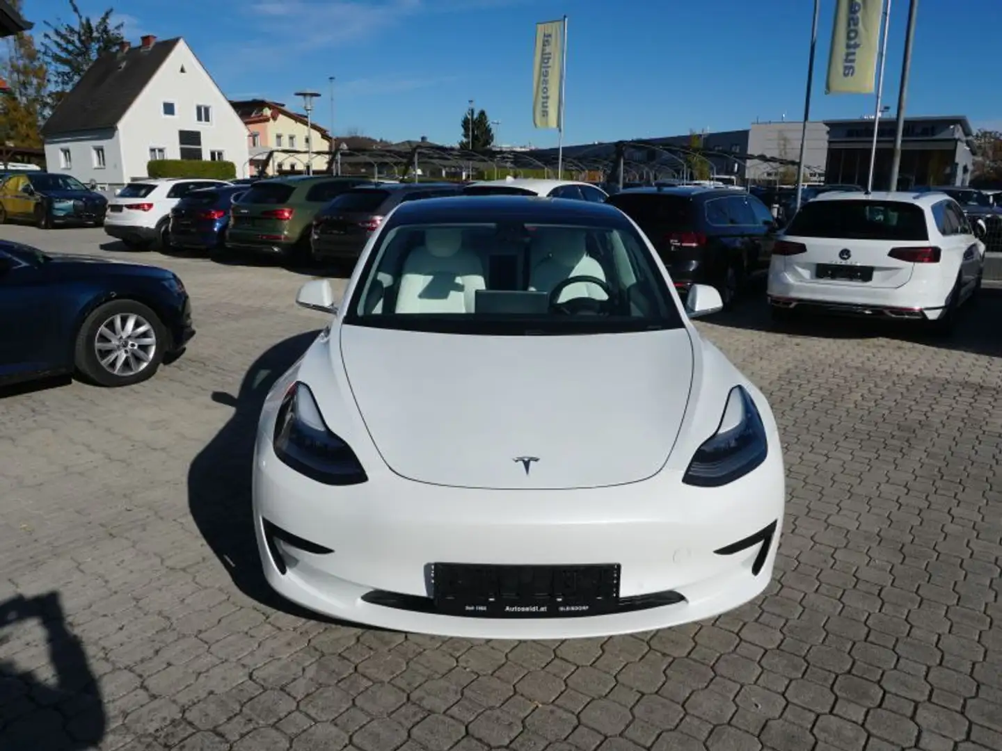Tesla Model 3 Standard Range *PANORAMADACH+LED+NAVI* Weiß - 2