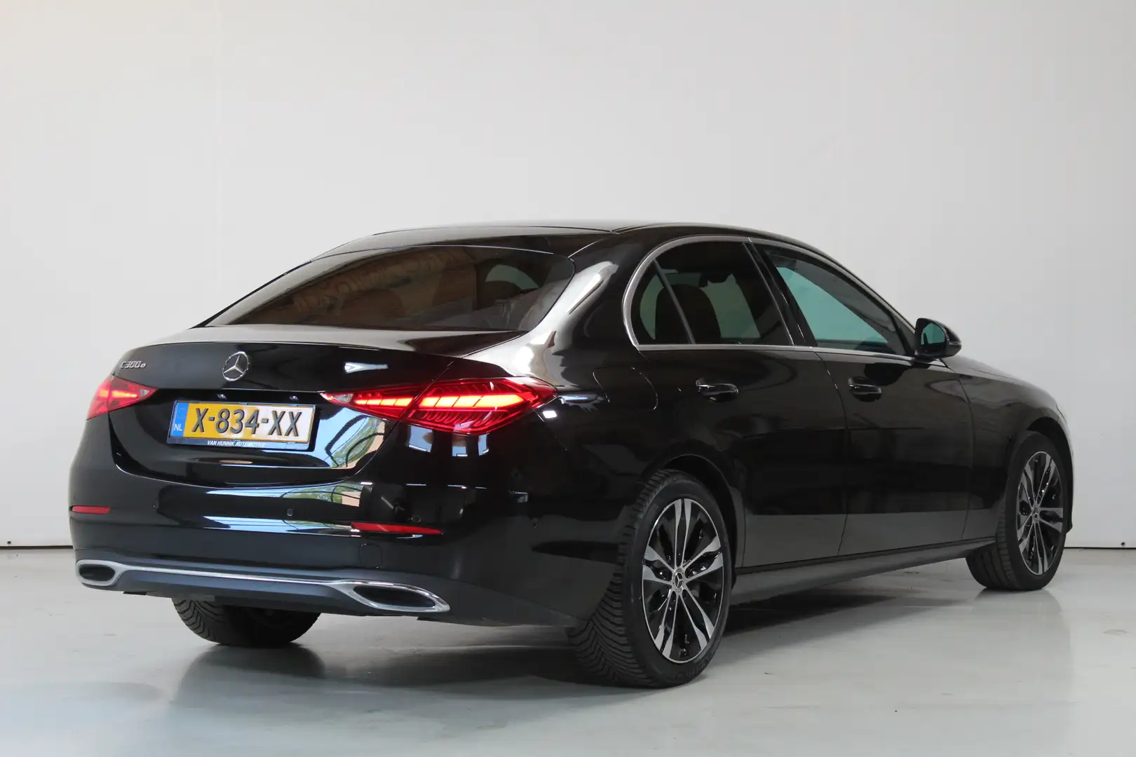 Mercedes-Benz C 300 e Luxury Line | BTW | Leder | Trekhaak | Schwarz - 2