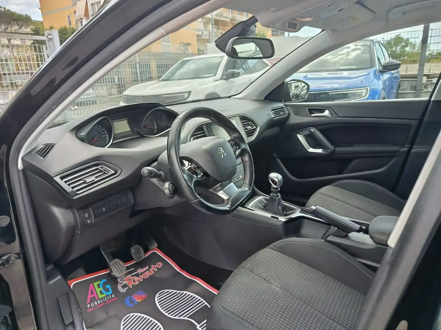 Peugeot 308 308 SW 1.5 bluehdi Business s Nero - 2