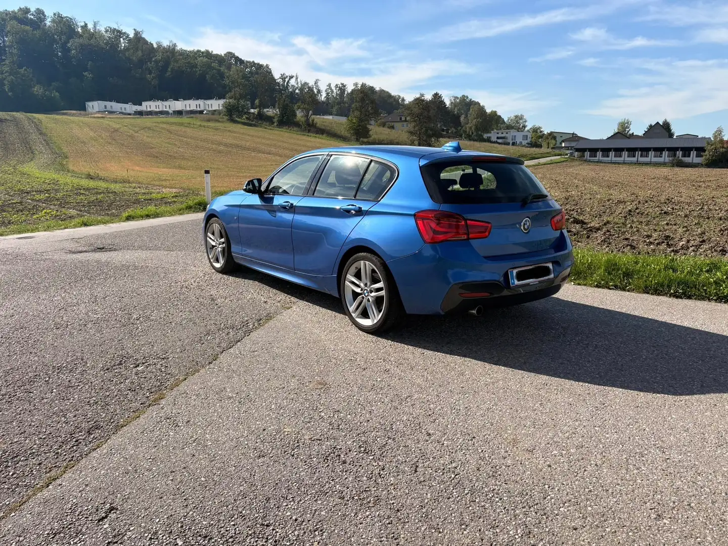 BMW 118 118d M Sport M Sport Blau - 1