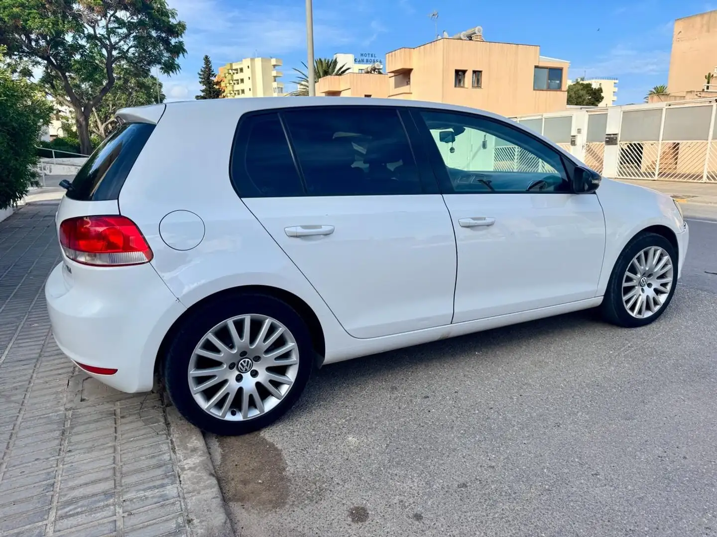 Volkswagen Golf Golf 1.6TDI CR Advance 105 Advance Blanco - 1