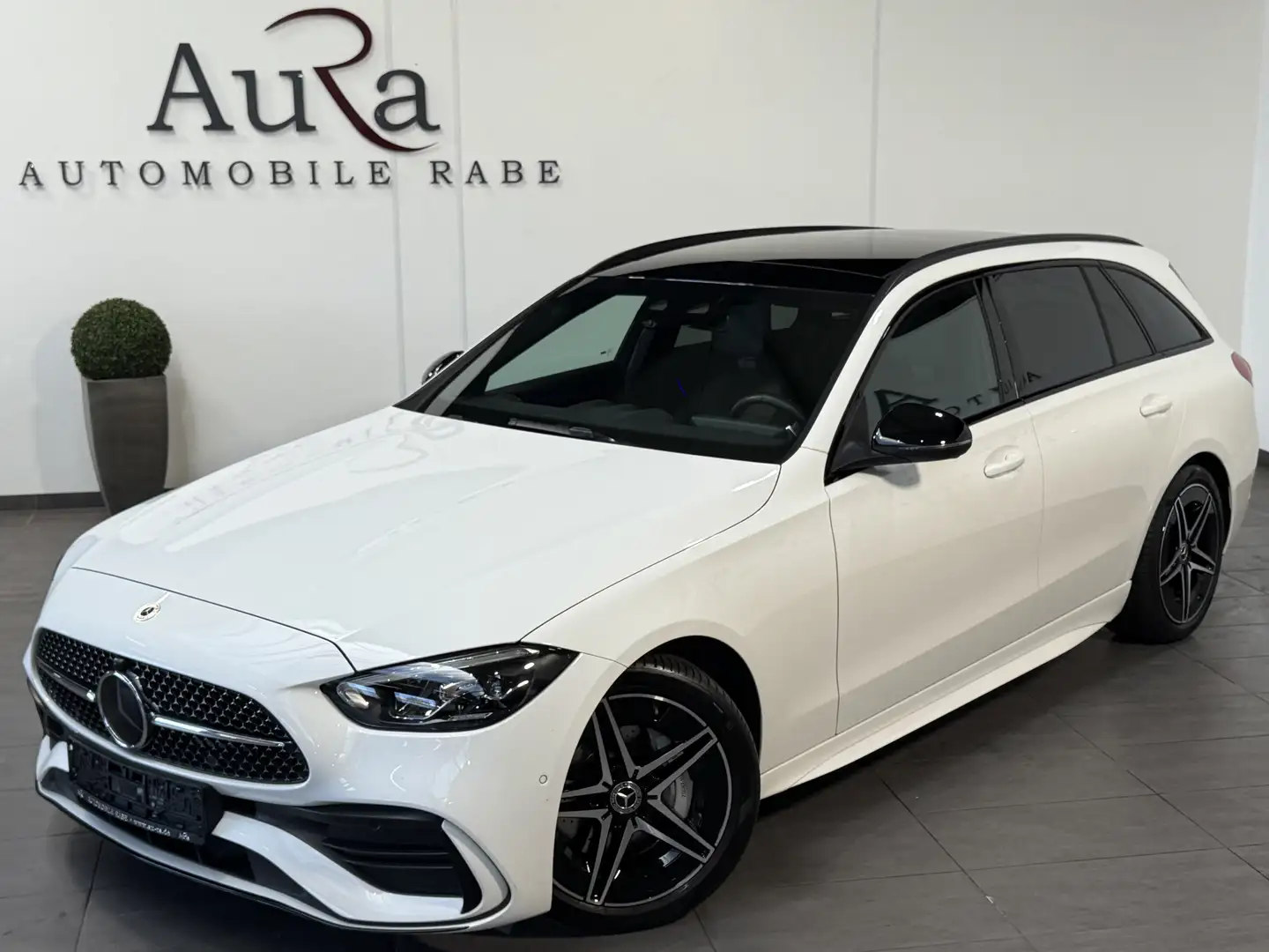 Mercedes-Benz C 200 T AMG-Line Night-Paket+NAV+LED+PANO+AHK Weiß - 2