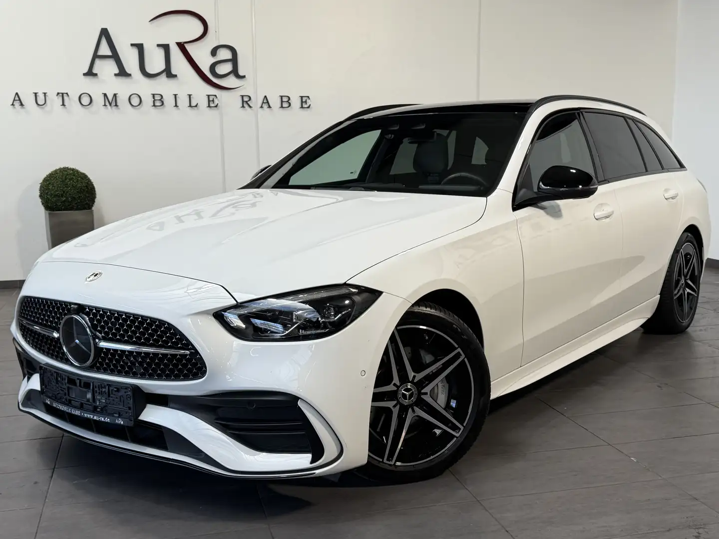 Mercedes-Benz C 200 T AMG-Line Night-Paket+NAV+LED+PANO+AHK Weiß - 1