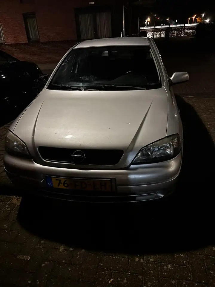 Opel Astra 1.6 Edition 2000, foto 2