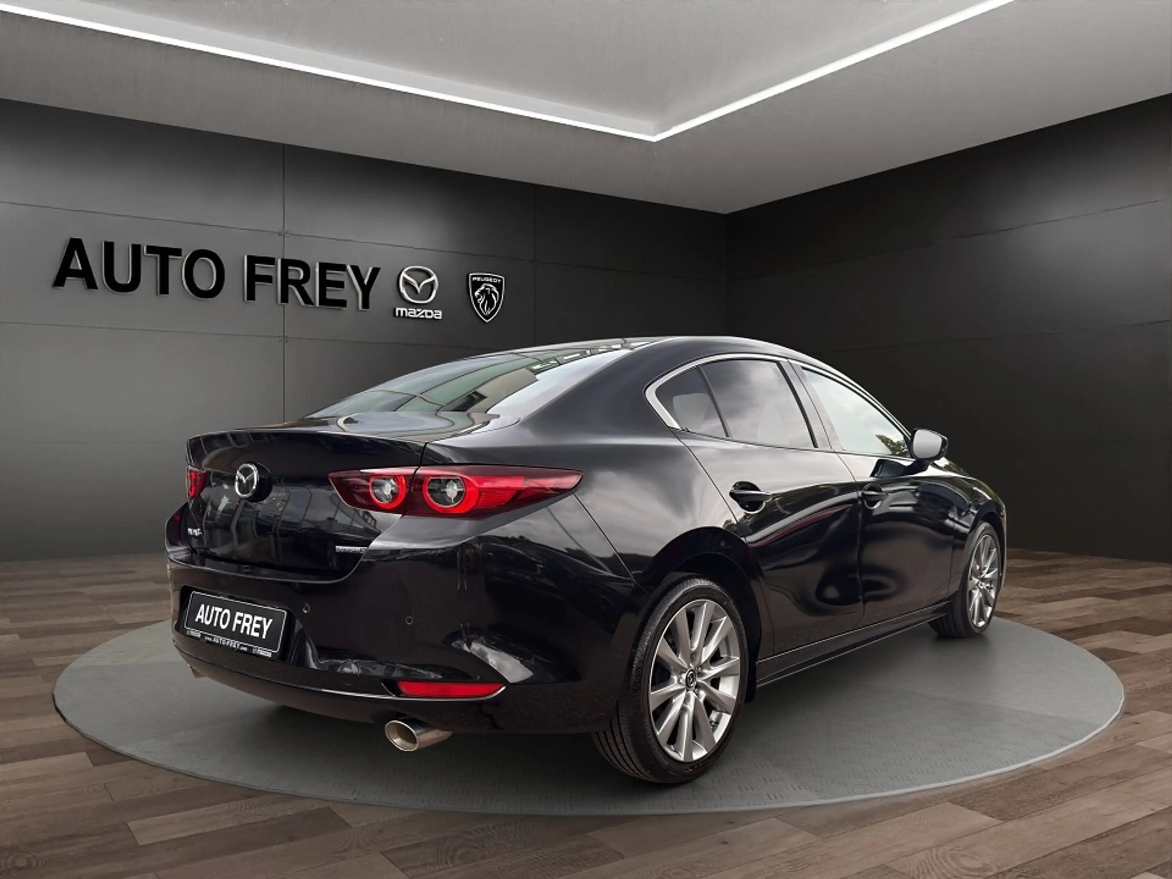 Mazda 3 X 186PS Selection AT+DES-P+PRE-P+ 360°+ACAA+BOSE+M — photo 3