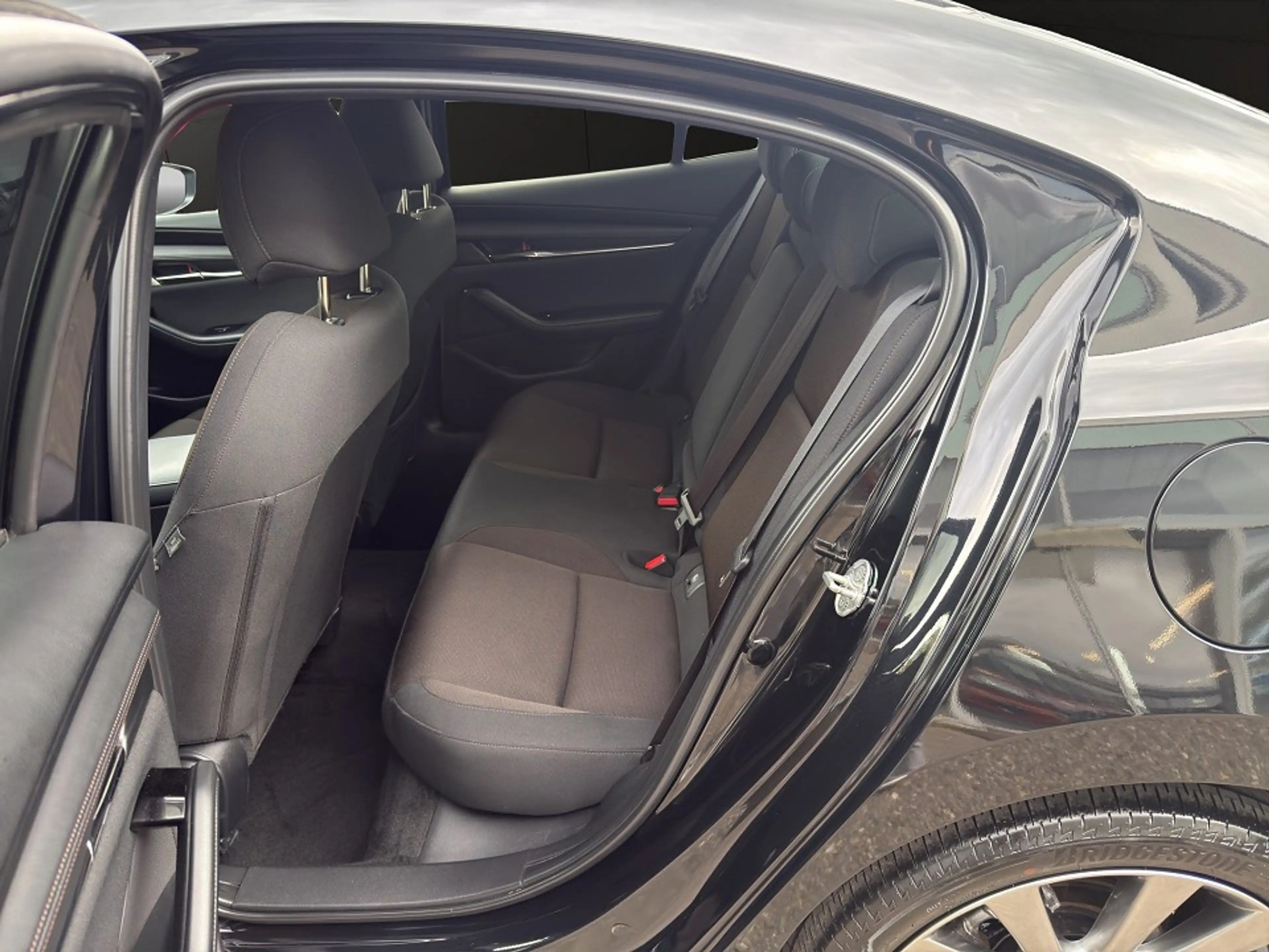 Mazda 3 X 186PS Selection AT+DES-P+PRE-P+ 360°+ACAA+BOSE+M — photo 8