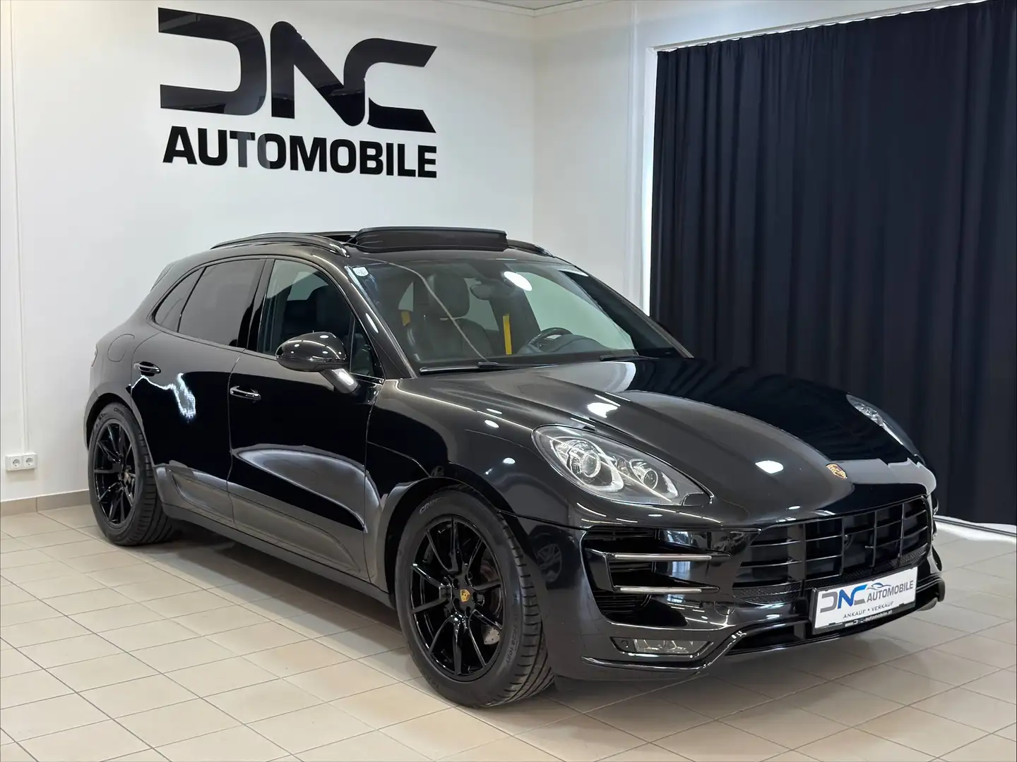 Porsche Macan S 3,0 Sport Chrono Paket*PANO*BOSE* Schwarz - 1