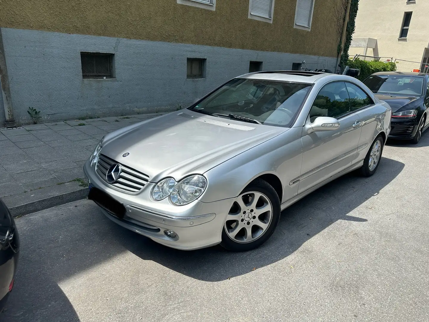 Mercedes-Benz CLK 240 Coupe Elegance - 1