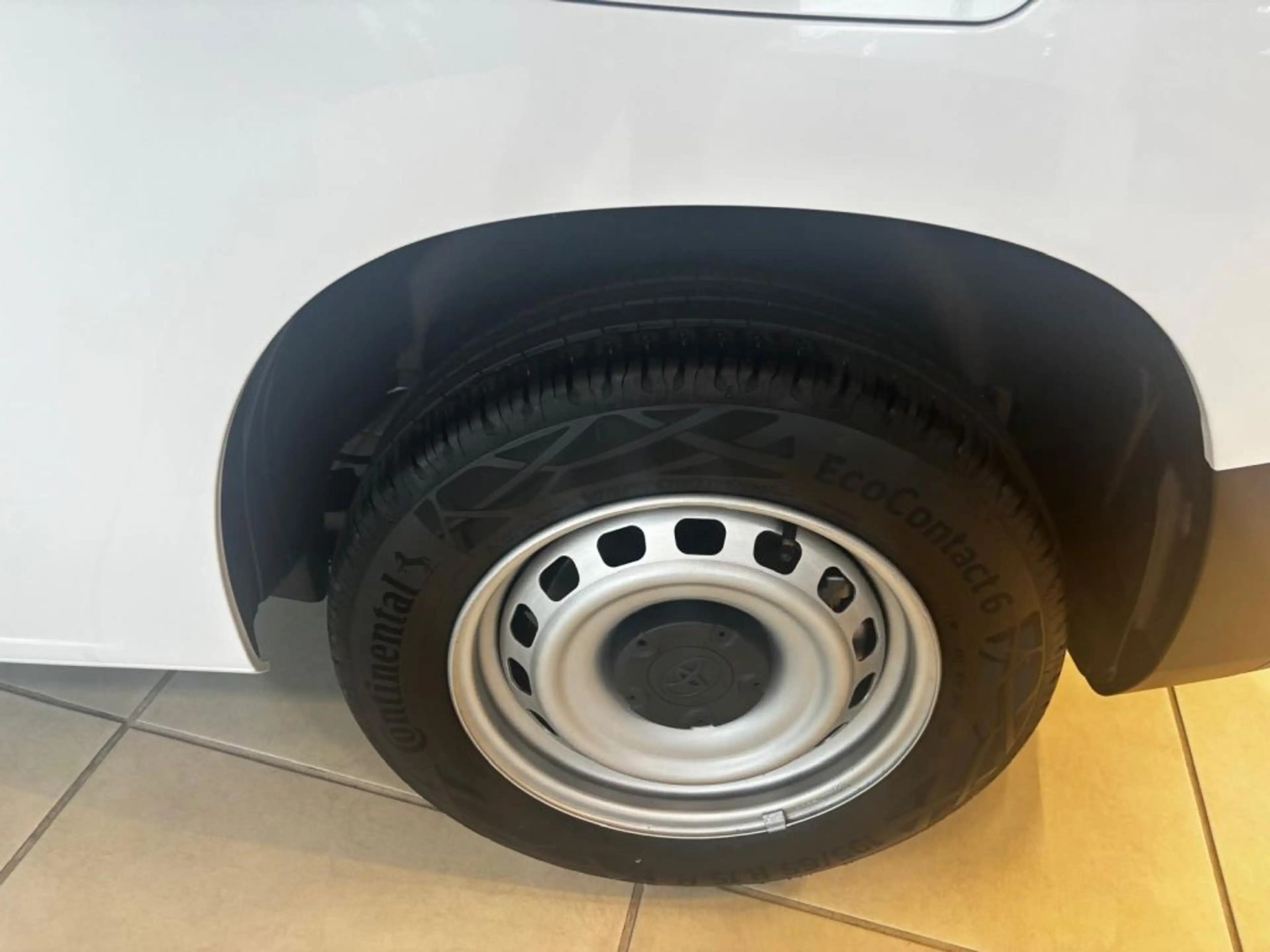 Toyota Proace City L1 1,5-l D-4D S&S Meister (E) — photo 4
