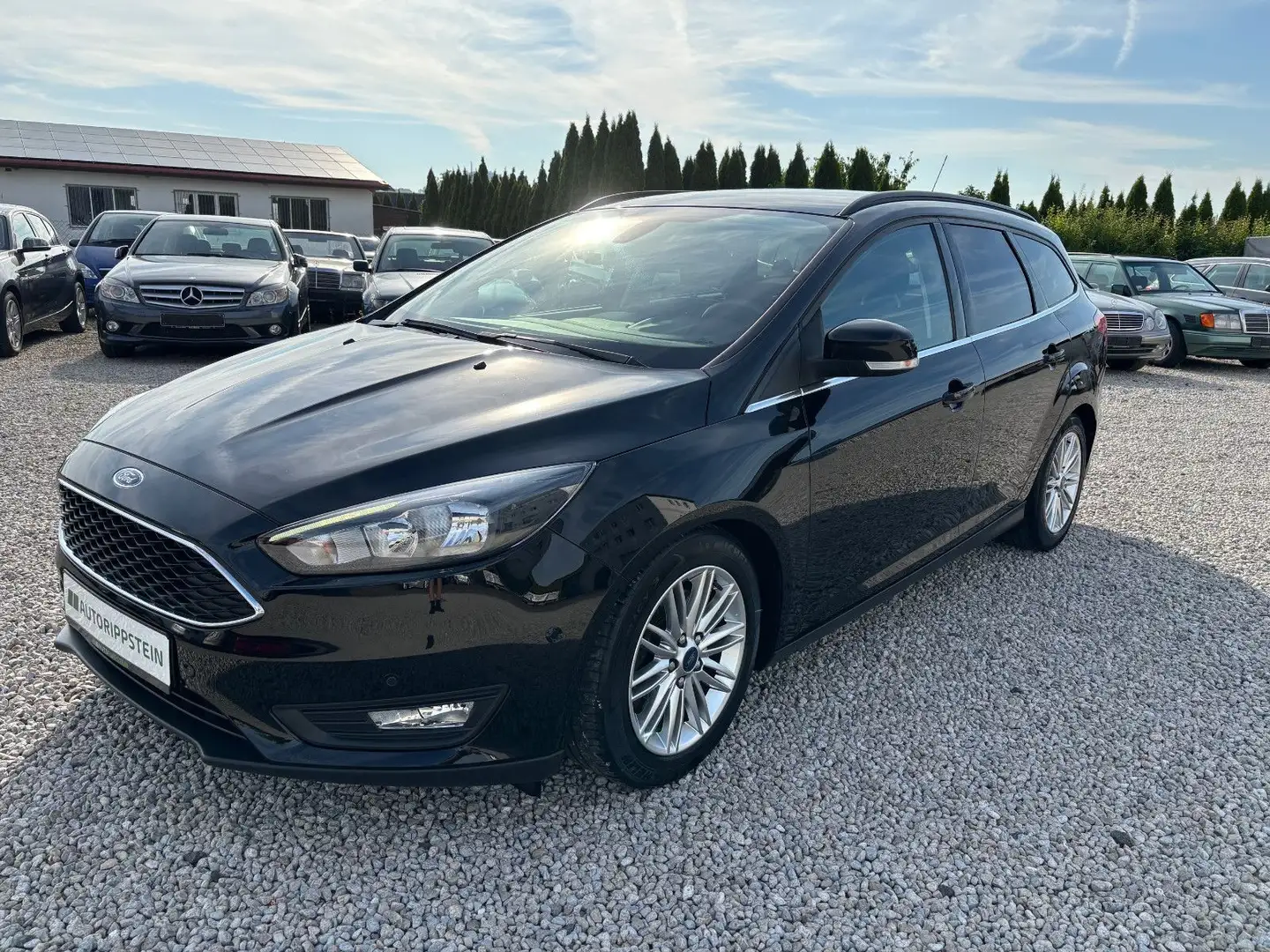 Ford Focus Turnier 1.5 EcoBoost Cool & Connect +NAVI+ Schwarz - 1