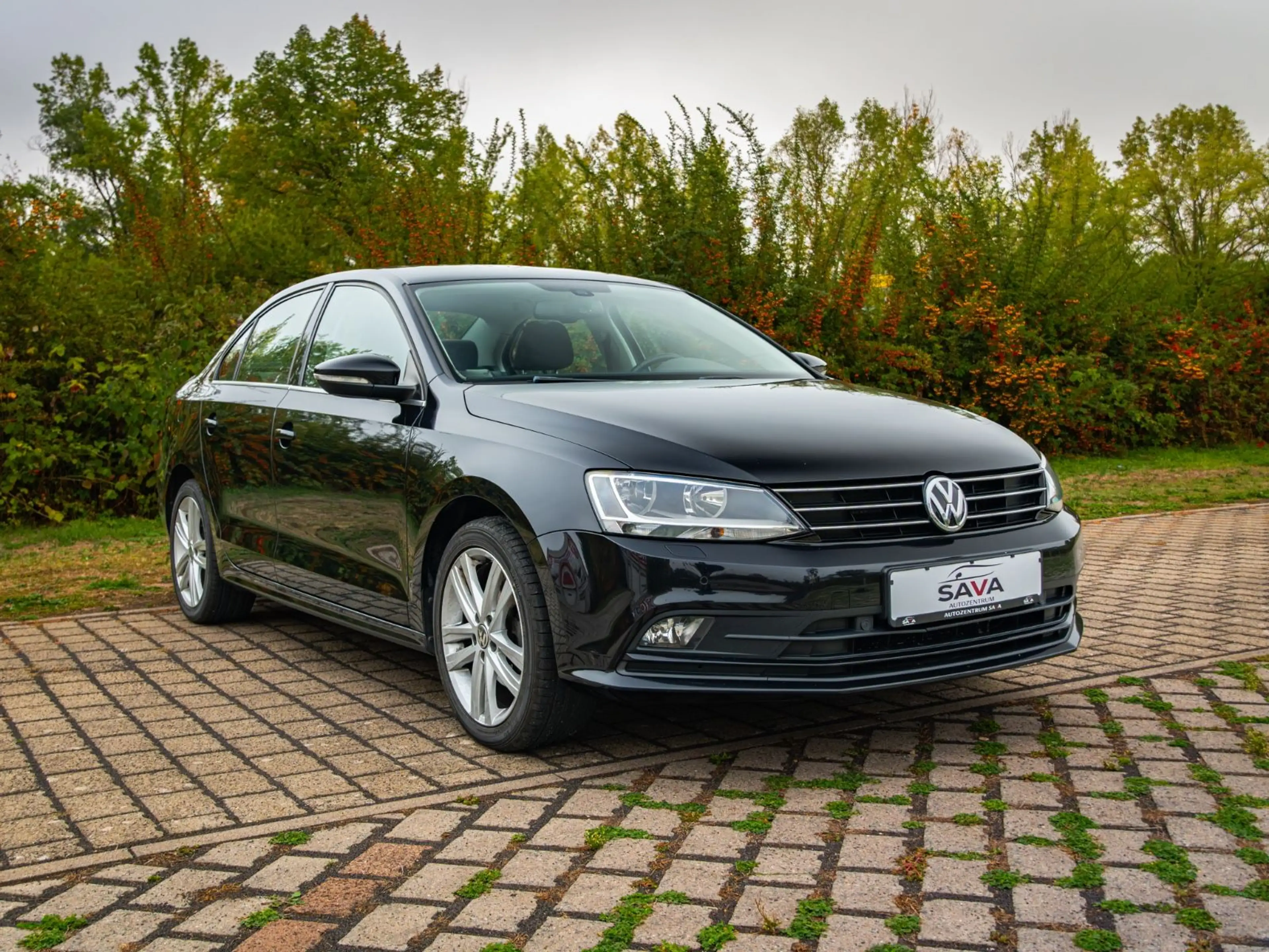 Volkswagen Jetta VI Basis BMT/ PDC/ Start-Stop/ Sitzheizung — photo 3