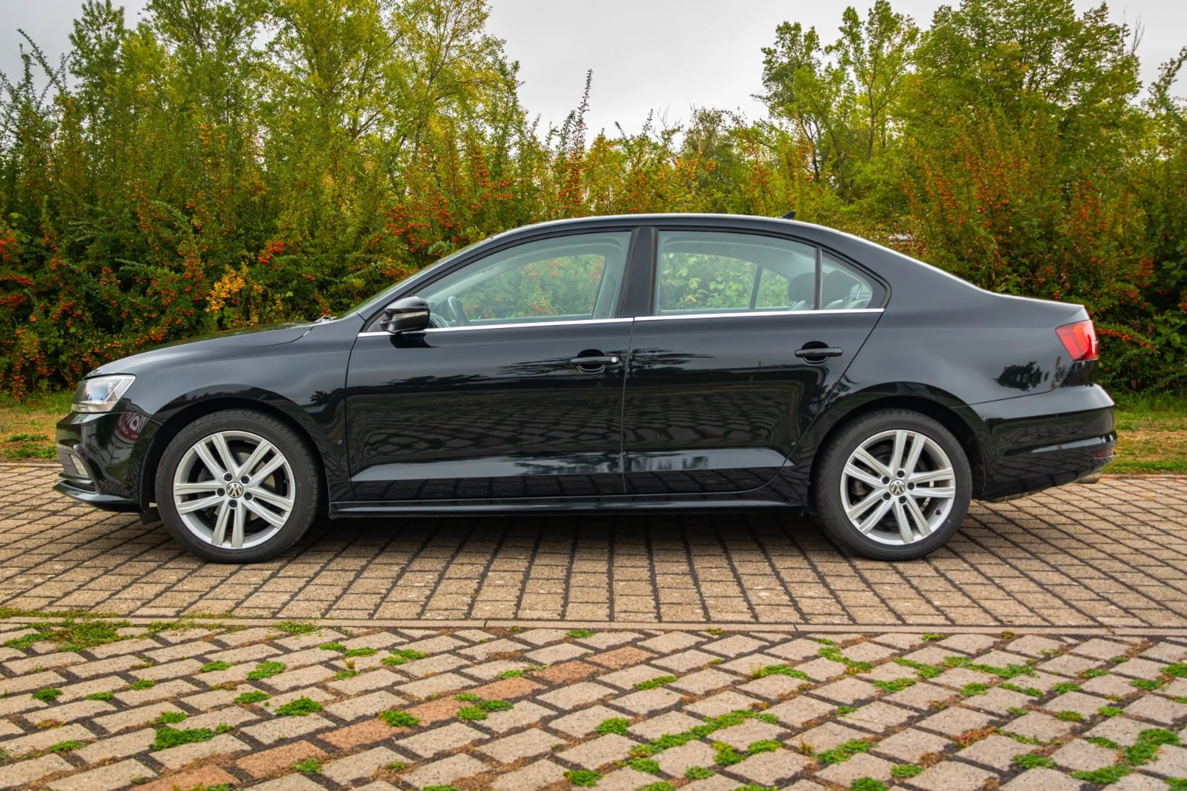 Volkswagen Jetta VI Basis BMT/ PDC/ Start-Stop/ Sitzheizung — photo 8