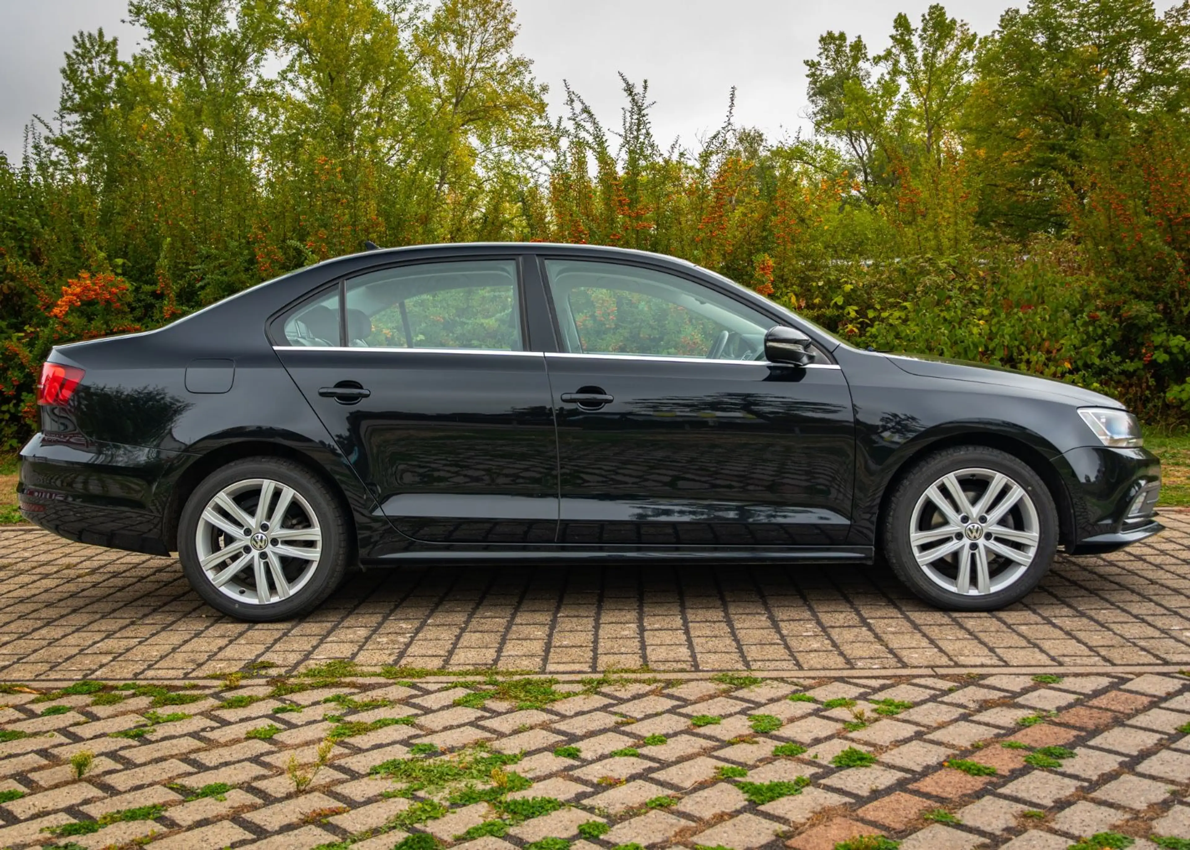 Volkswagen Jetta VI Basis BMT/ PDC/ Start-Stop/ Sitzheizung — photo 9