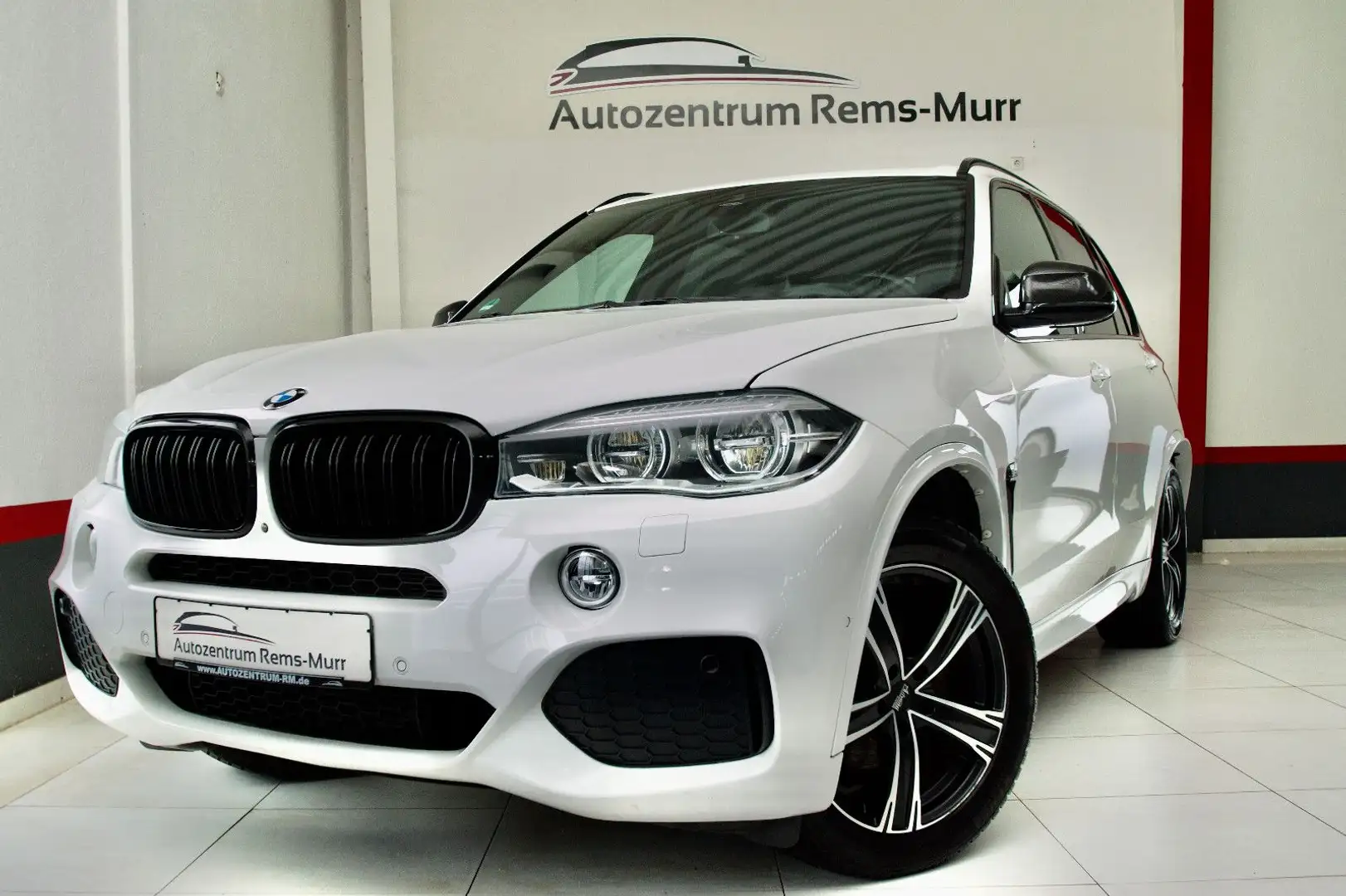 BMW X5 xDrive35i *M-Sport Paket*Surround View* Weiß - 1