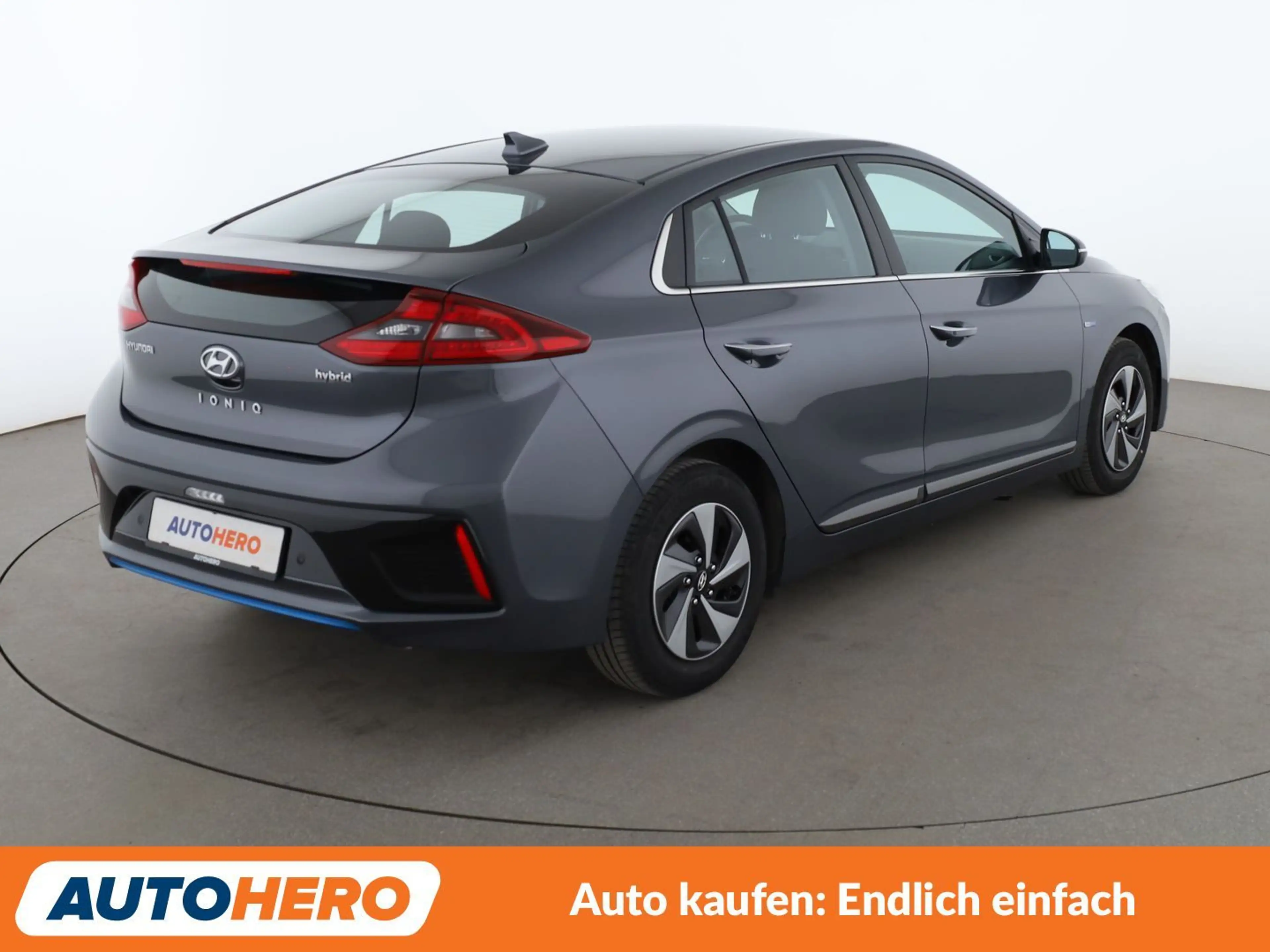 Hyundai IONIQ 1.6 Hybrid Style Aut.*NAVI*BiXENON*CAM*SHZ*LHZ* — photo 6