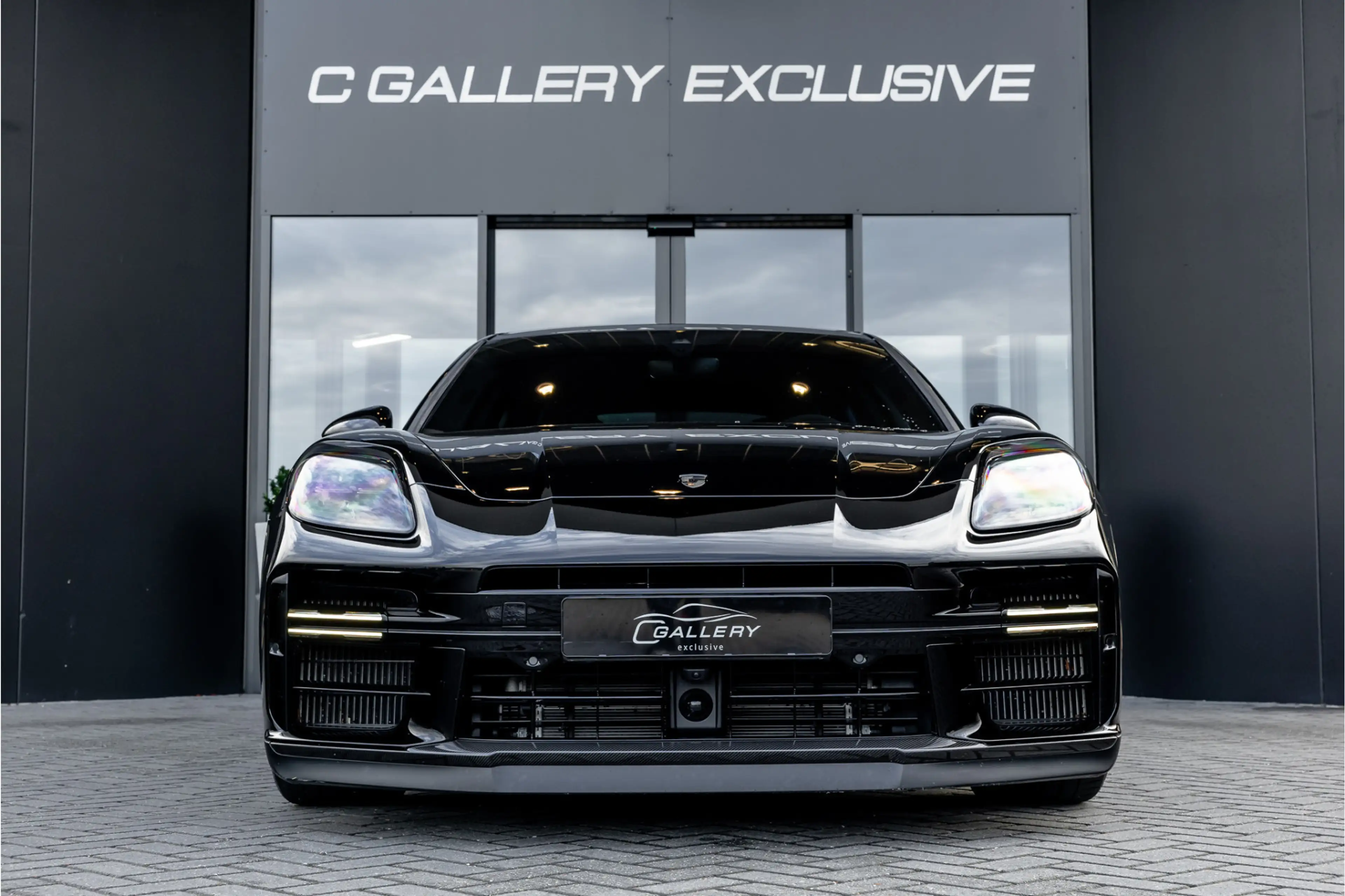 Porsche Panamera 4.0 Turbo S E-Hybrid - BTW | Akrapovic | Full PPF — photo 2