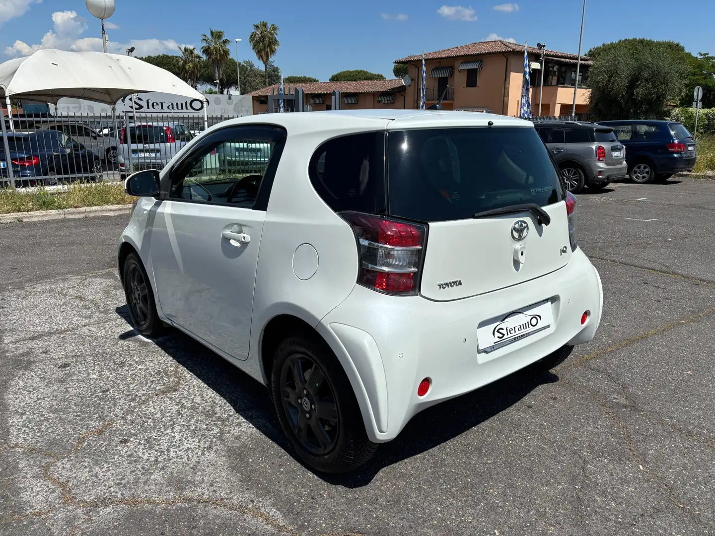 Toyota iQ 1.0 CVT Lounge Weiß - 2