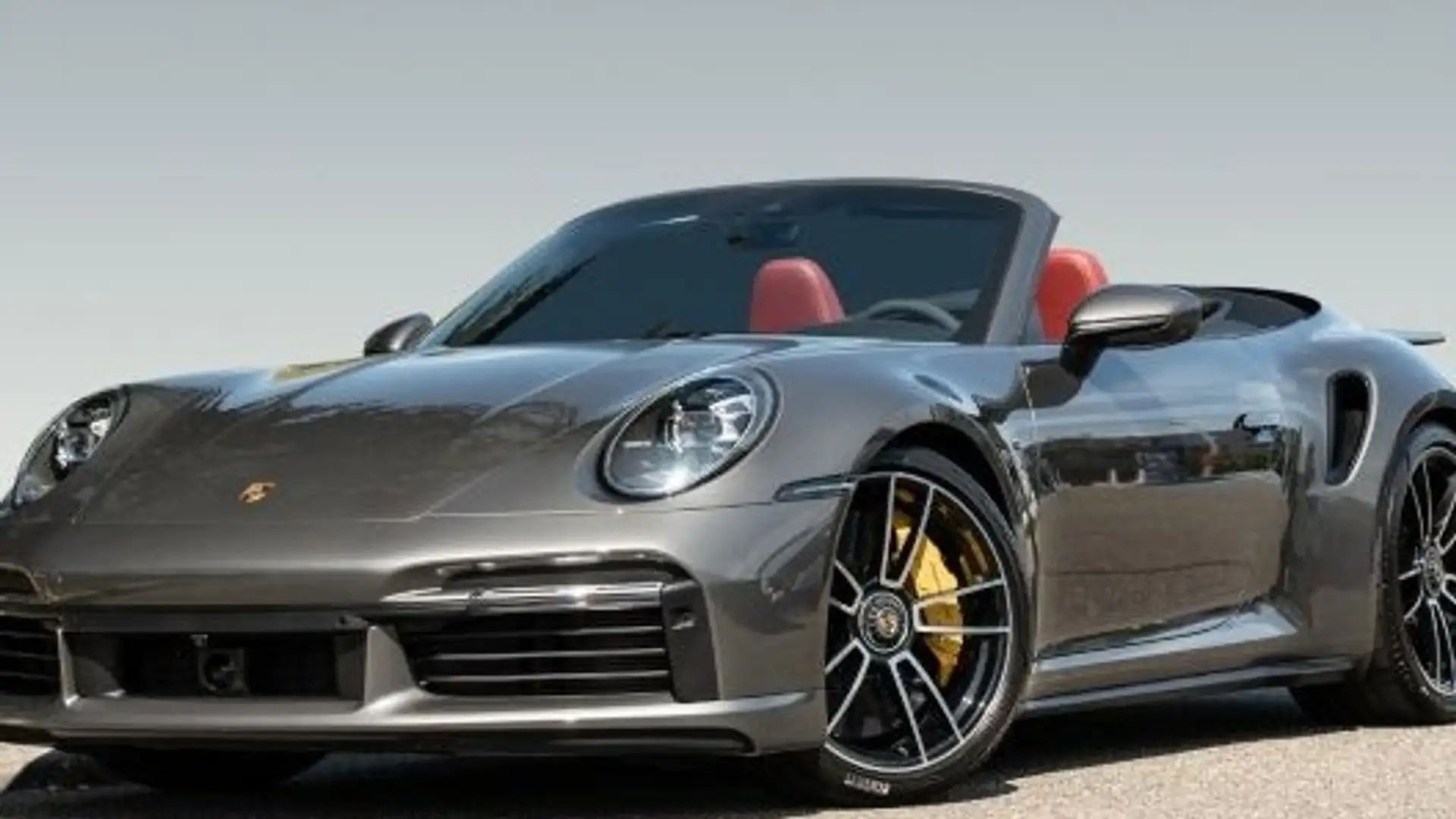 Porsche 992 Turbo S Cabriolet PDK Gris - 1