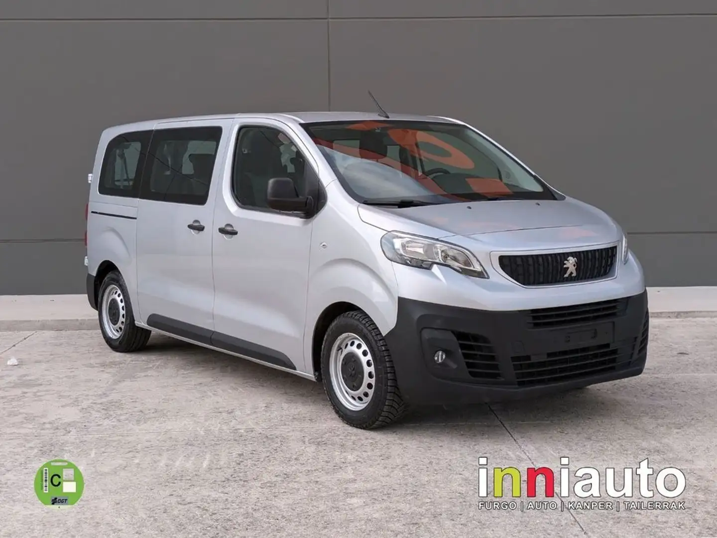 Peugeot Traveller 2.0BlueHDI Business Standard 150 Gris - 1