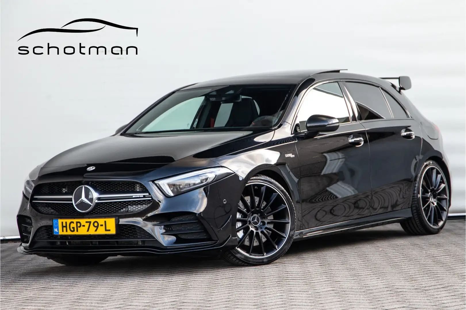 Mercedes-Benz A 35 AMG 4MATIC Premium, Performance Stoelen, Pano, Burmest Noir - 1