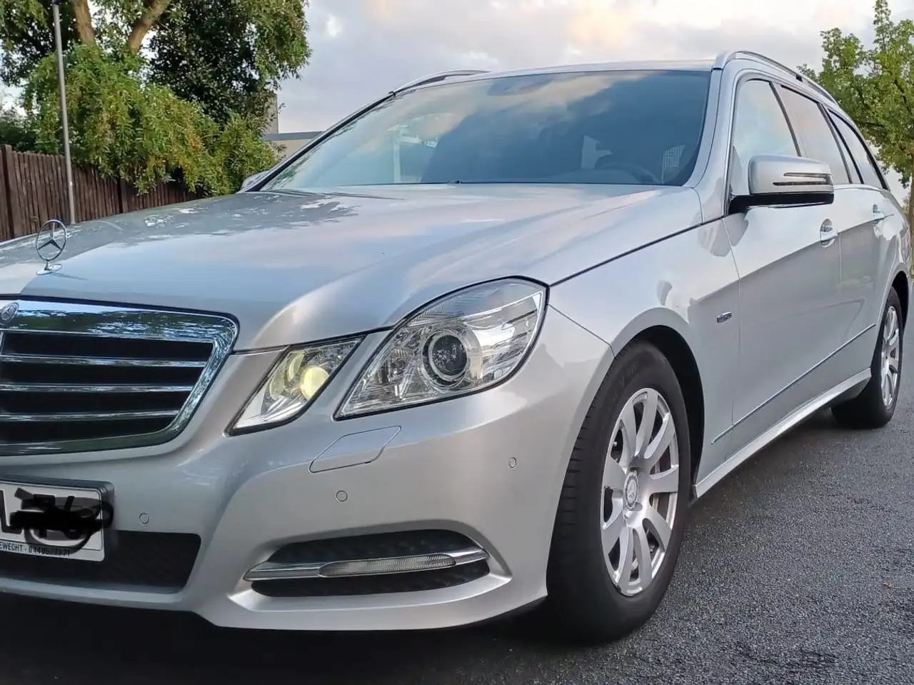 Mercedes-Benz E 220