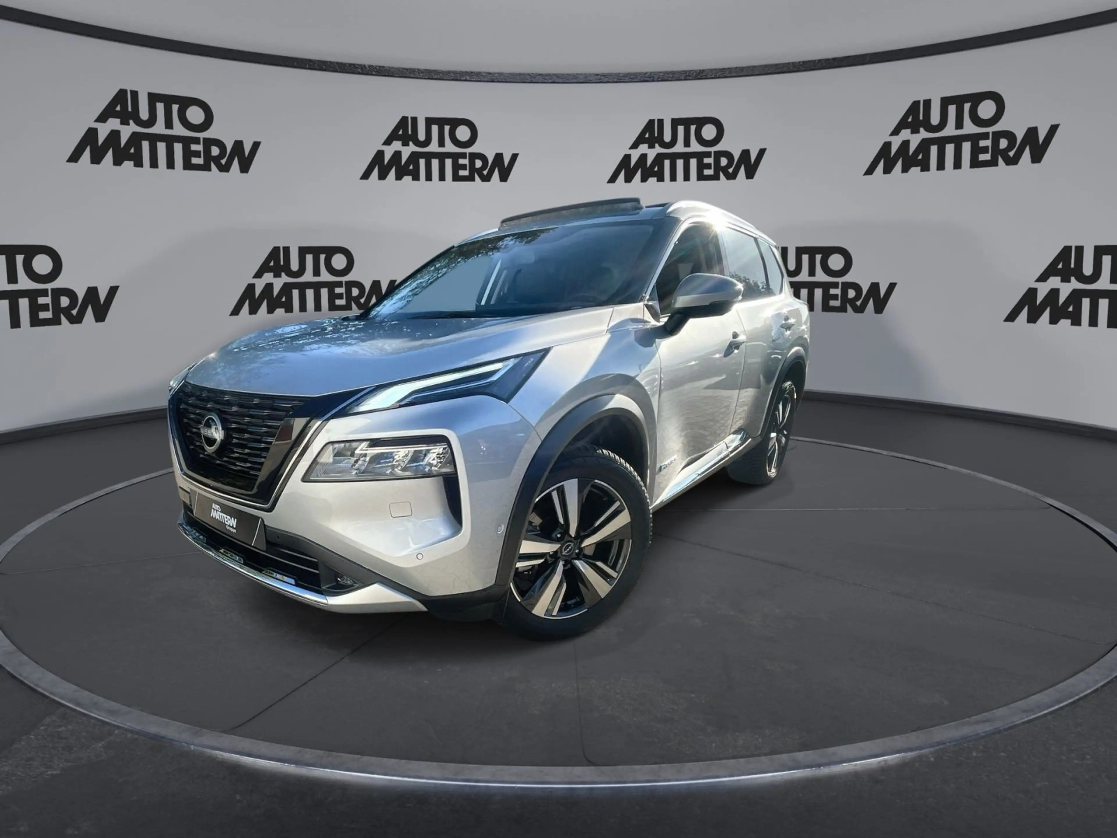 Nissan X-Trail e-Power e-4ORCE Tekna+ *Leder*Panorama — photo 4