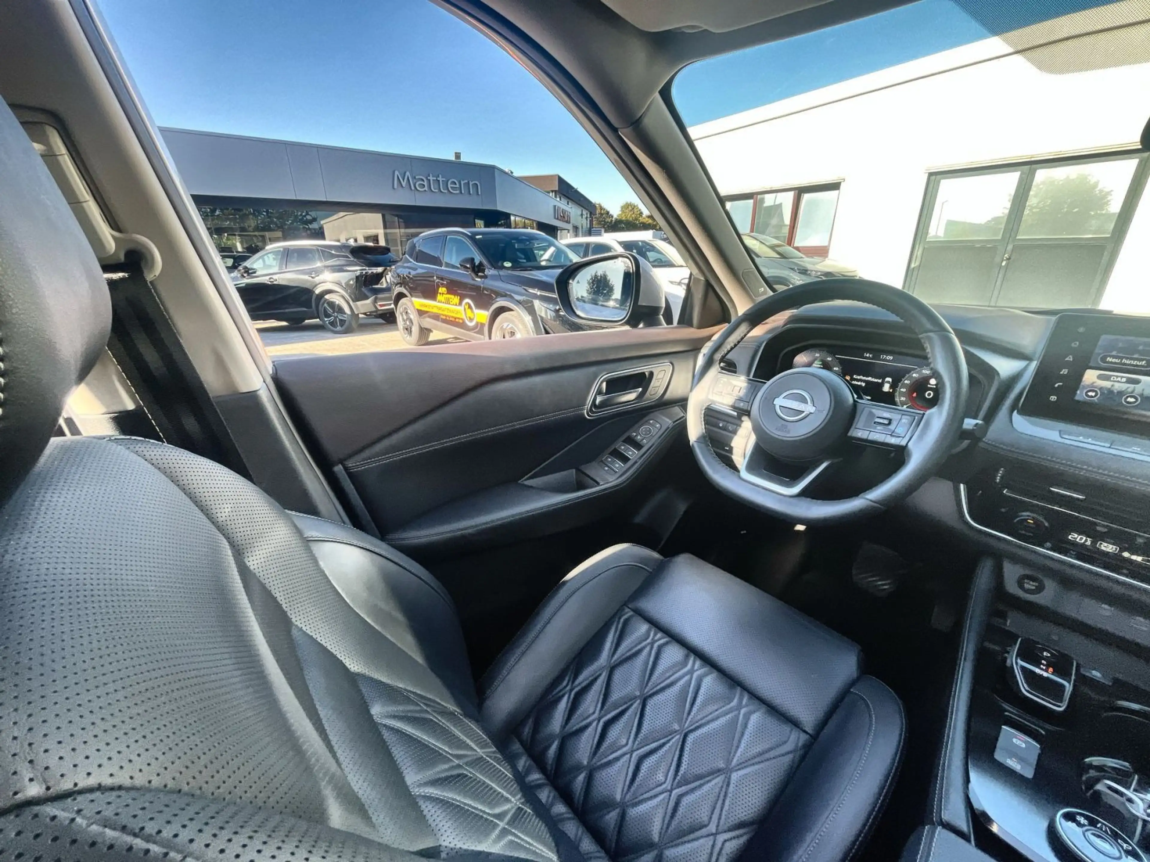 Nissan X-Trail e-Power e-4ORCE Tekna+ *Leder*Panorama — photo 15