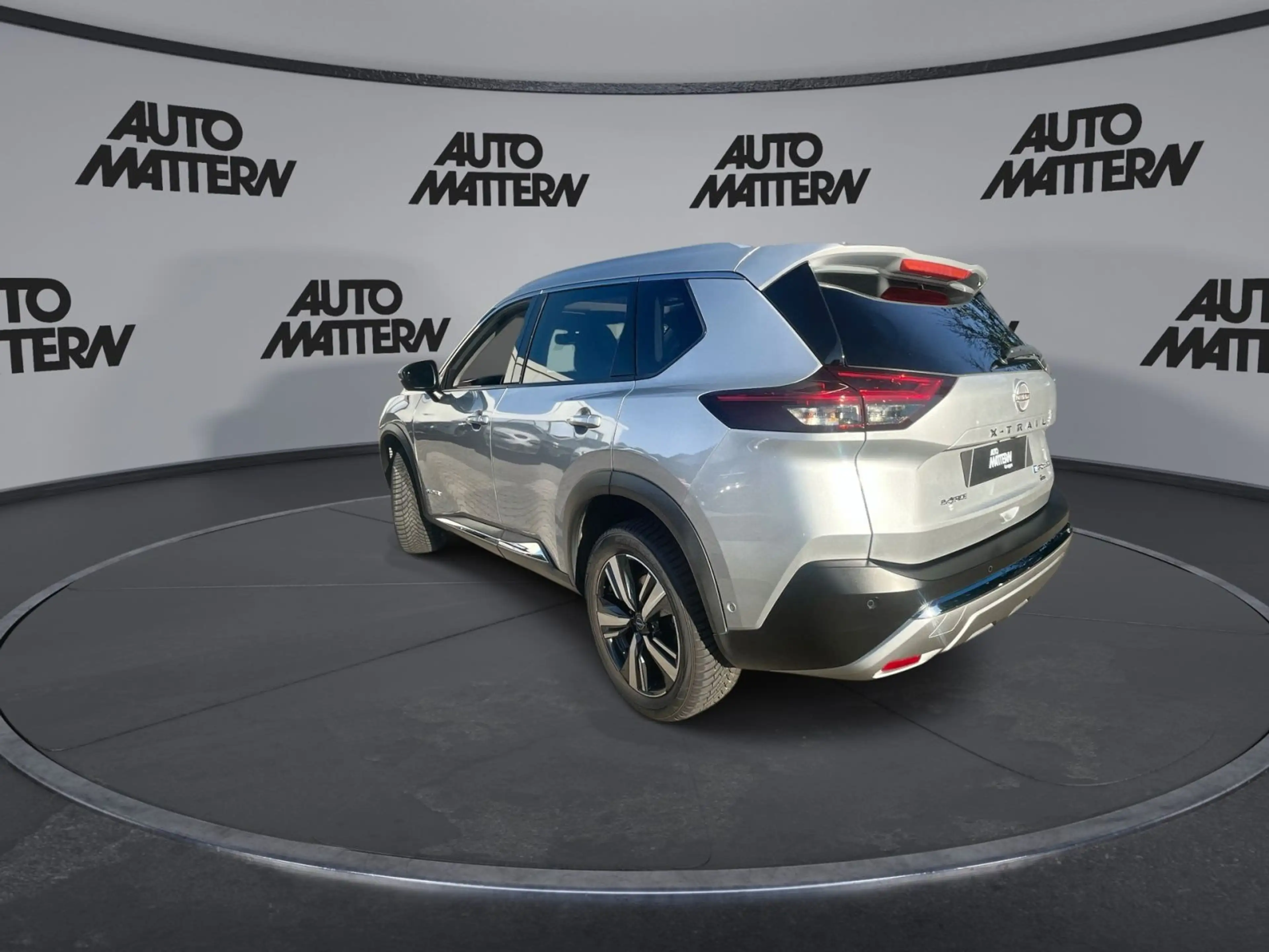 Nissan X-Trail e-Power e-4ORCE Tekna+ *Leder*Panorama — photo 6