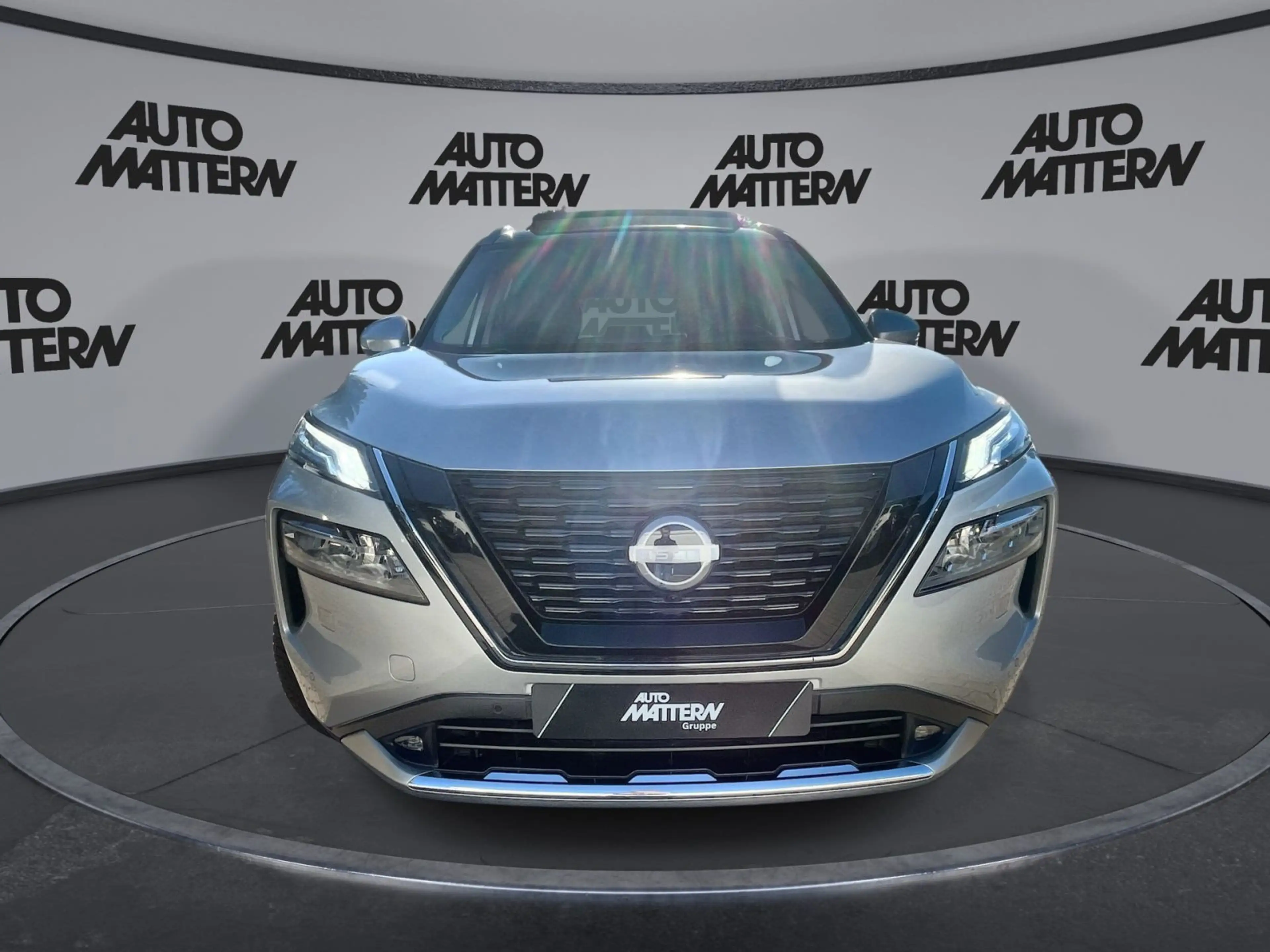 Nissan X-Trail e-Power e-4ORCE Tekna+ *Leder*Panorama — photo 3