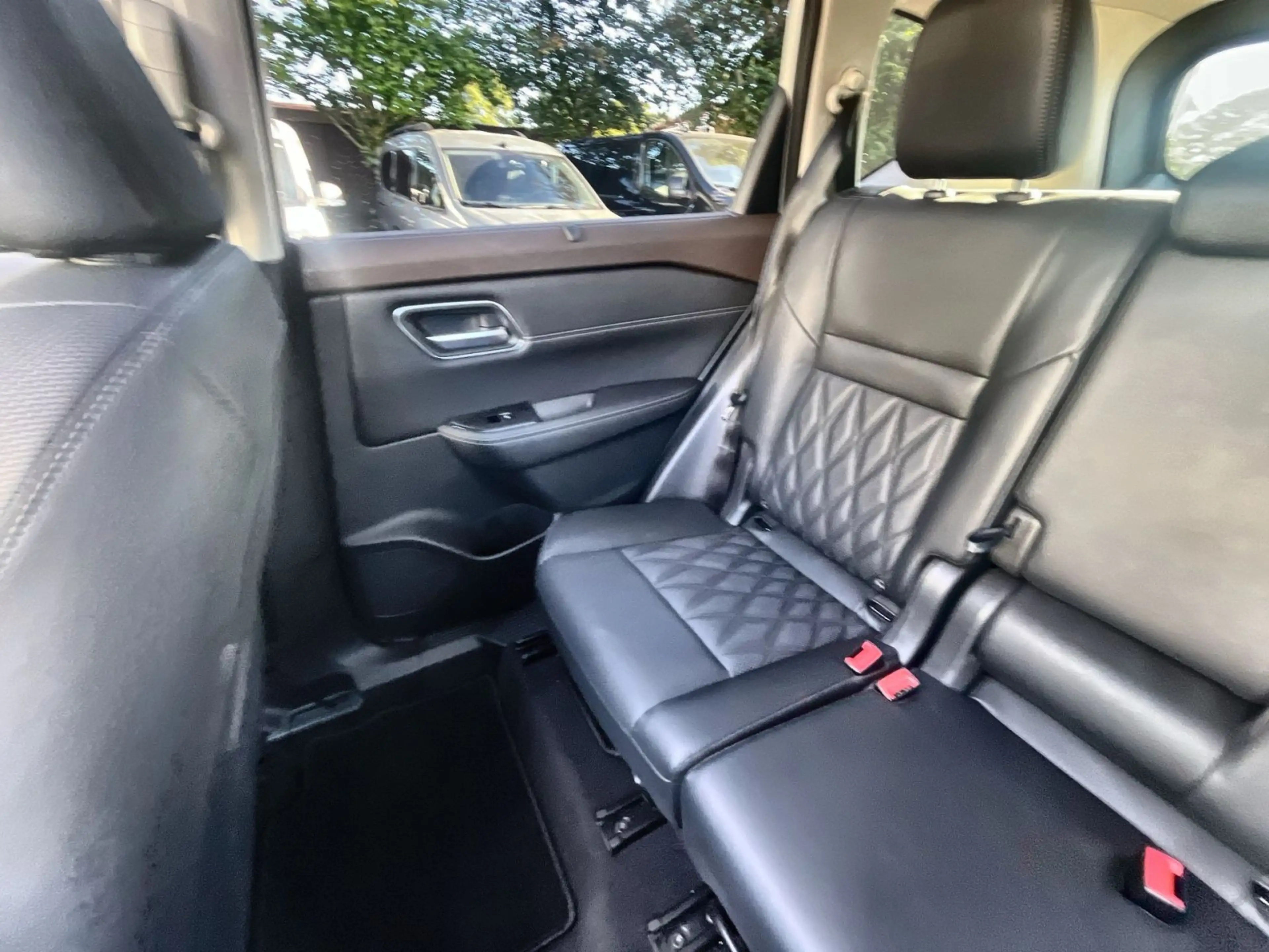 Nissan X-Trail e-Power e-4ORCE Tekna+ *Leder*Panorama — photo 12