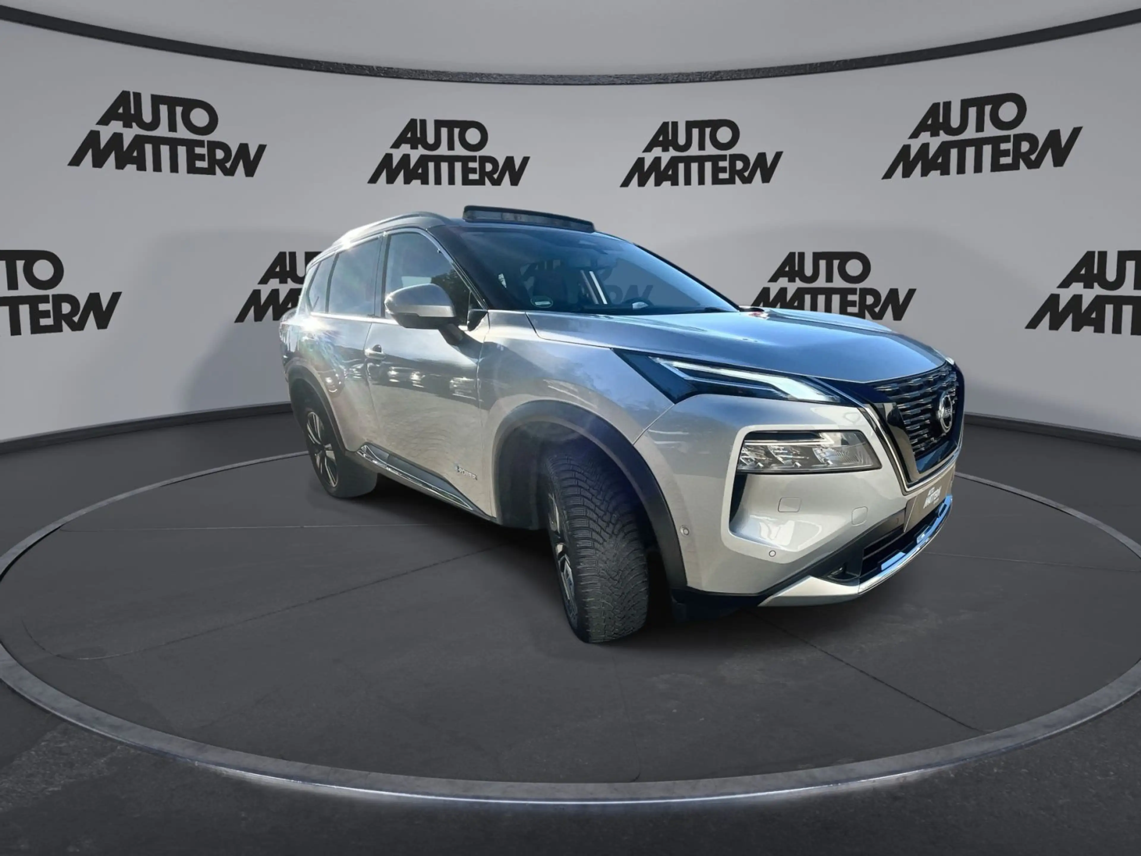 Nissan X-Trail e-Power e-4ORCE Tekna+ *Leder*Panorama — photo 2