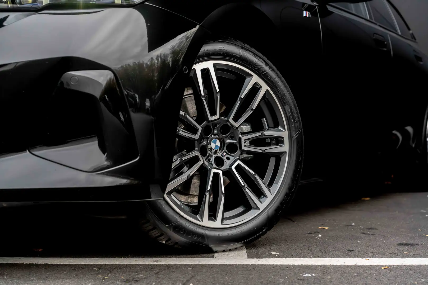 BMW 520 M-sport | Headup | Camera | Trekhaak | H. Kardon | Noir - 2