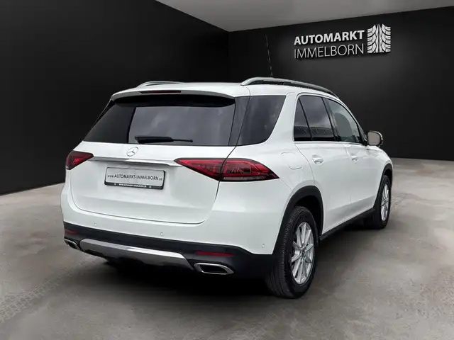 Mercedes-Benz GLE view 5