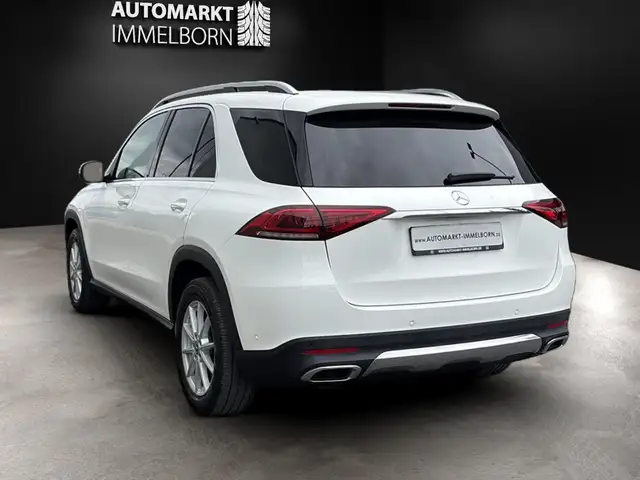 Mercedes-Benz GLE view 11