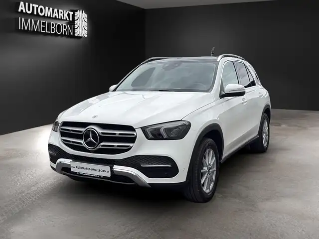 Mercedes-Benz GLE view 3