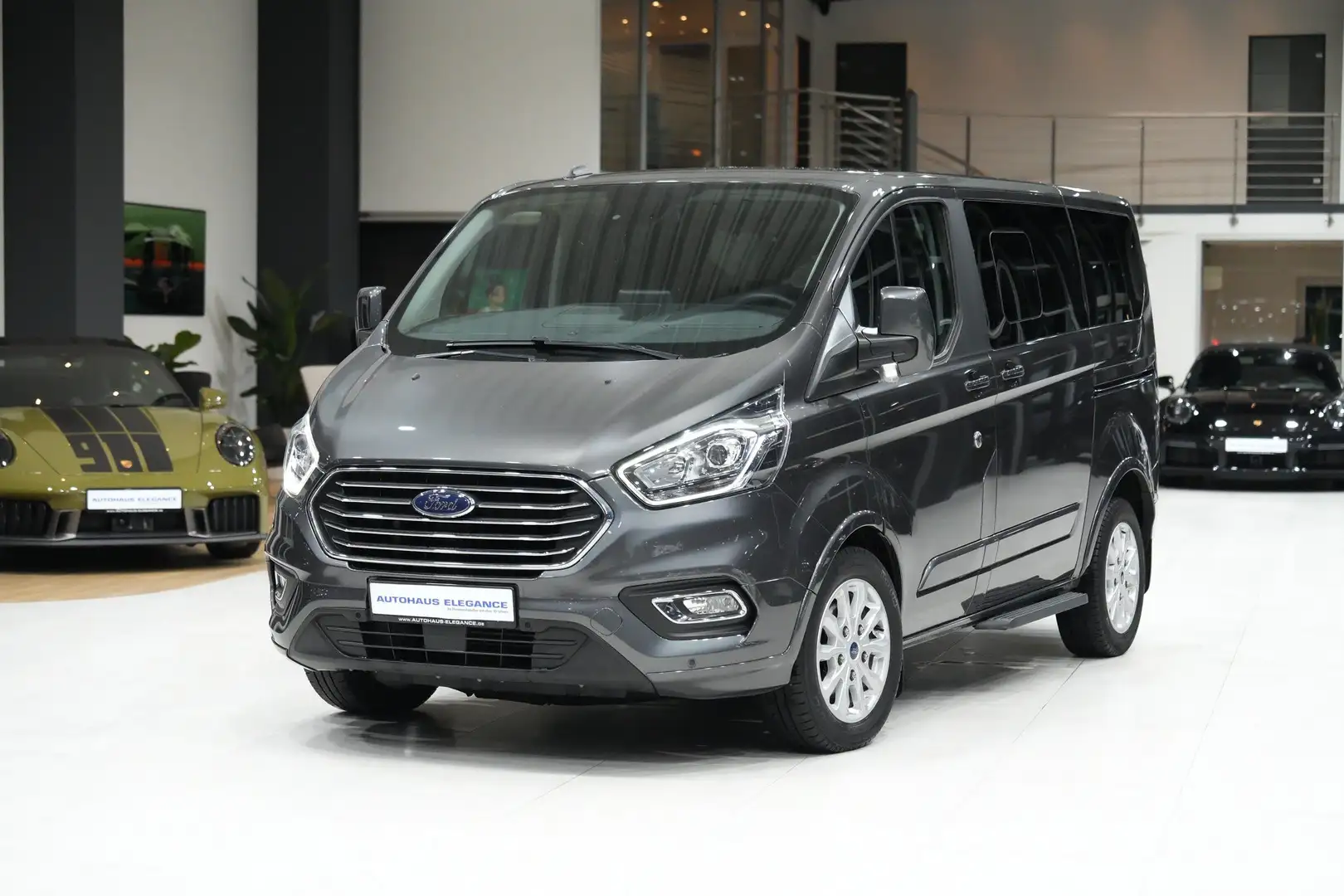 Ford Tourneo Custom 320 L1 Tourneo*Titanium*8-SITZER*LED*AHK* Gris - 1