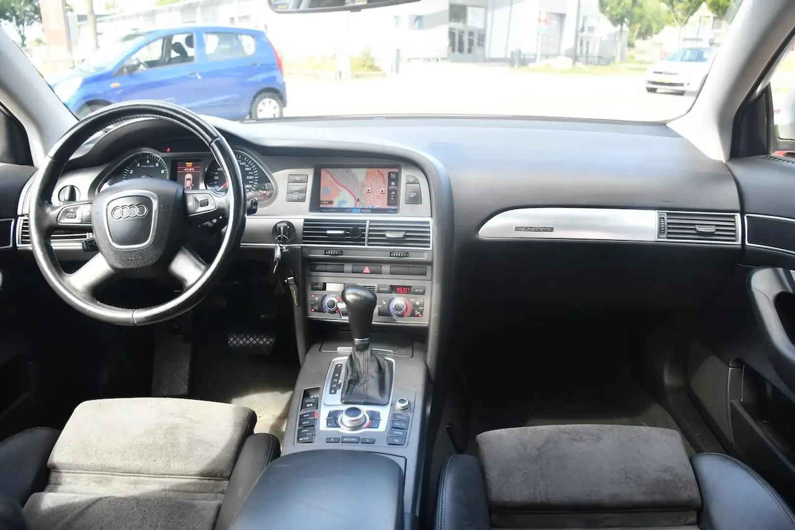 Audi A6 Avant 3.2 FSI Pro Line Gris - 2