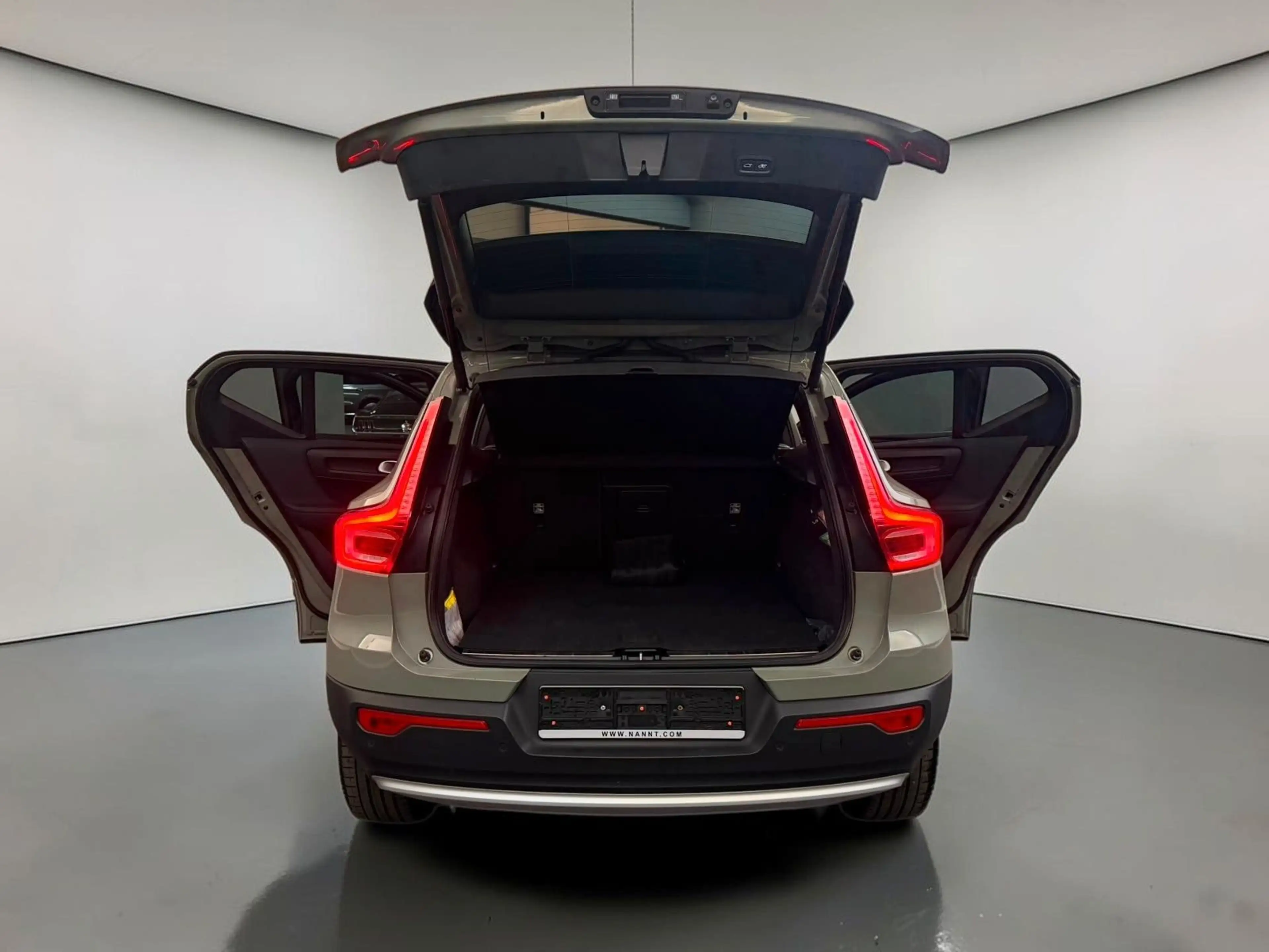 Volvo XC40 T5 Plus Bright Hybrid *20Z*KAM*ACC*LEDER — photo 13