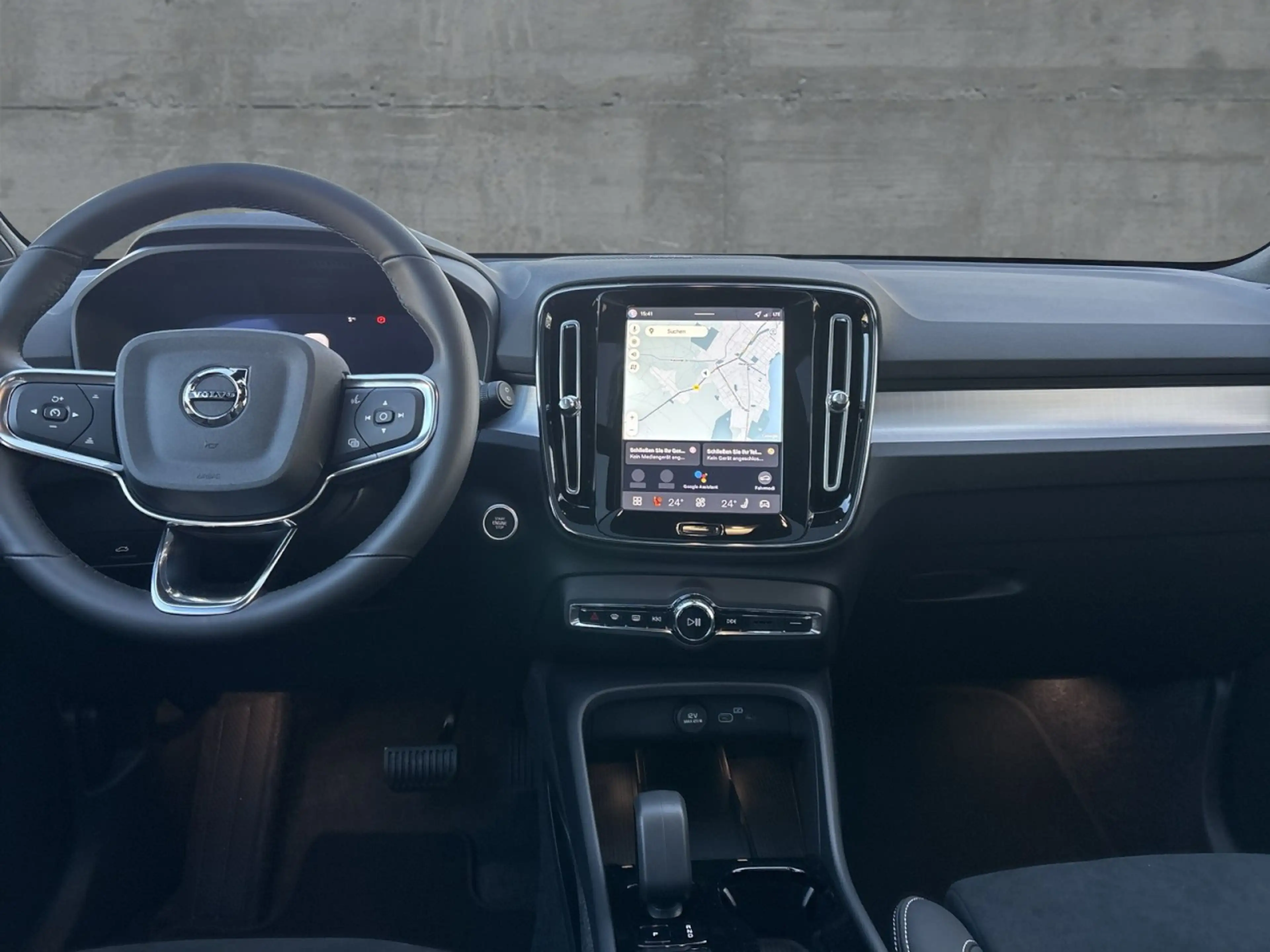 Volvo XC40 B4 2WD Ultra Dark (EURO 6e) Klima Rückfahrkamera — photo 10